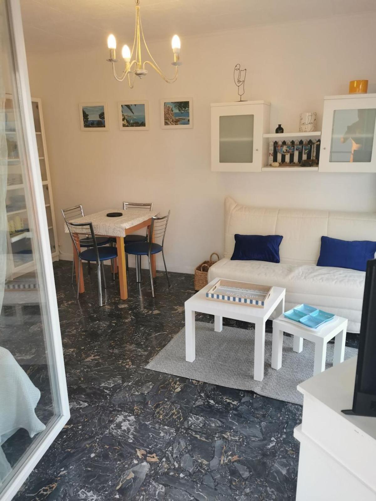 Apartment Juan-les-pins, Superbe Vue Grande Terrace Cuisine Separee