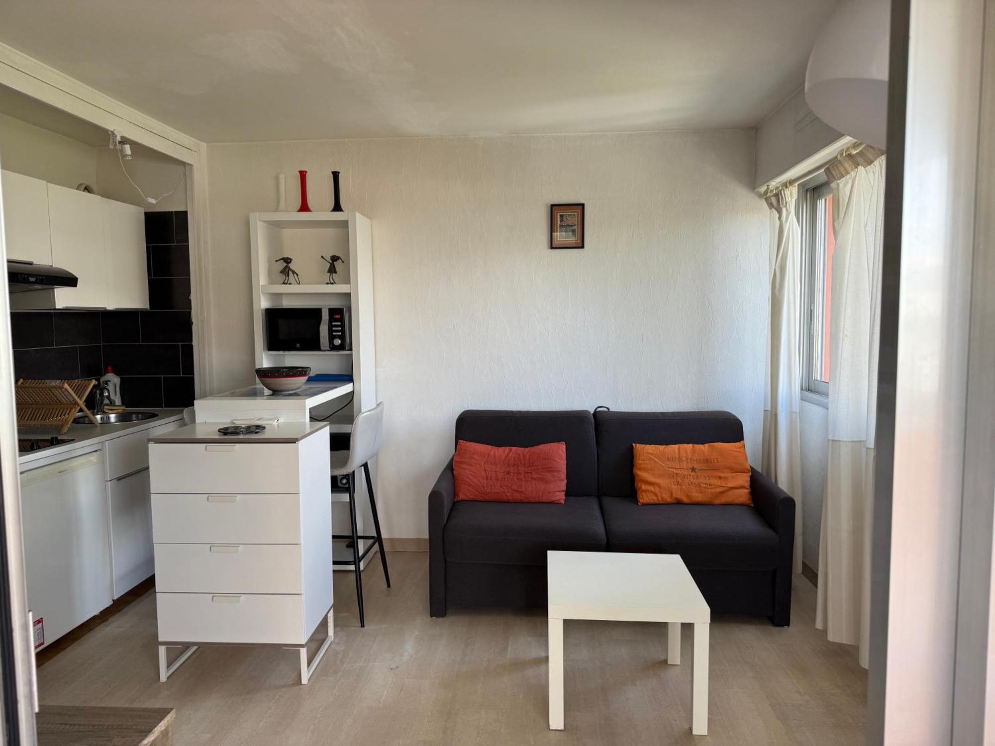 Dernier Etage Vue Avec Parking * Antibes