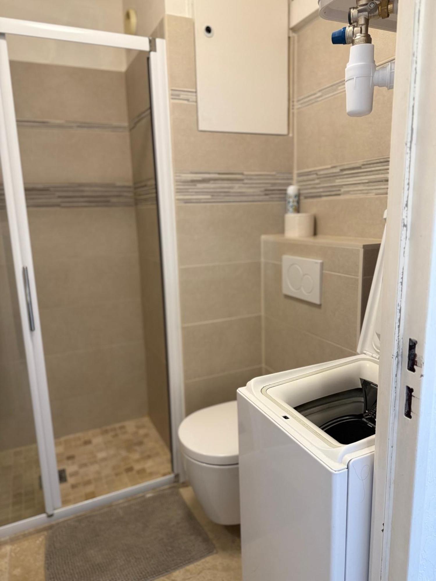 Dernier Etage Vue Avec Parking Antibes