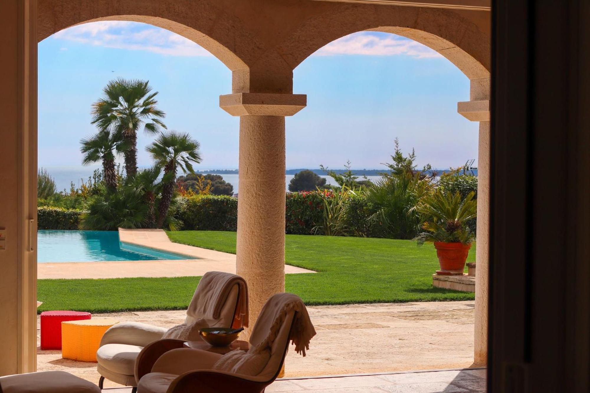 Villa Magnifique Provencal Avec Piscine Et Vue Antibes