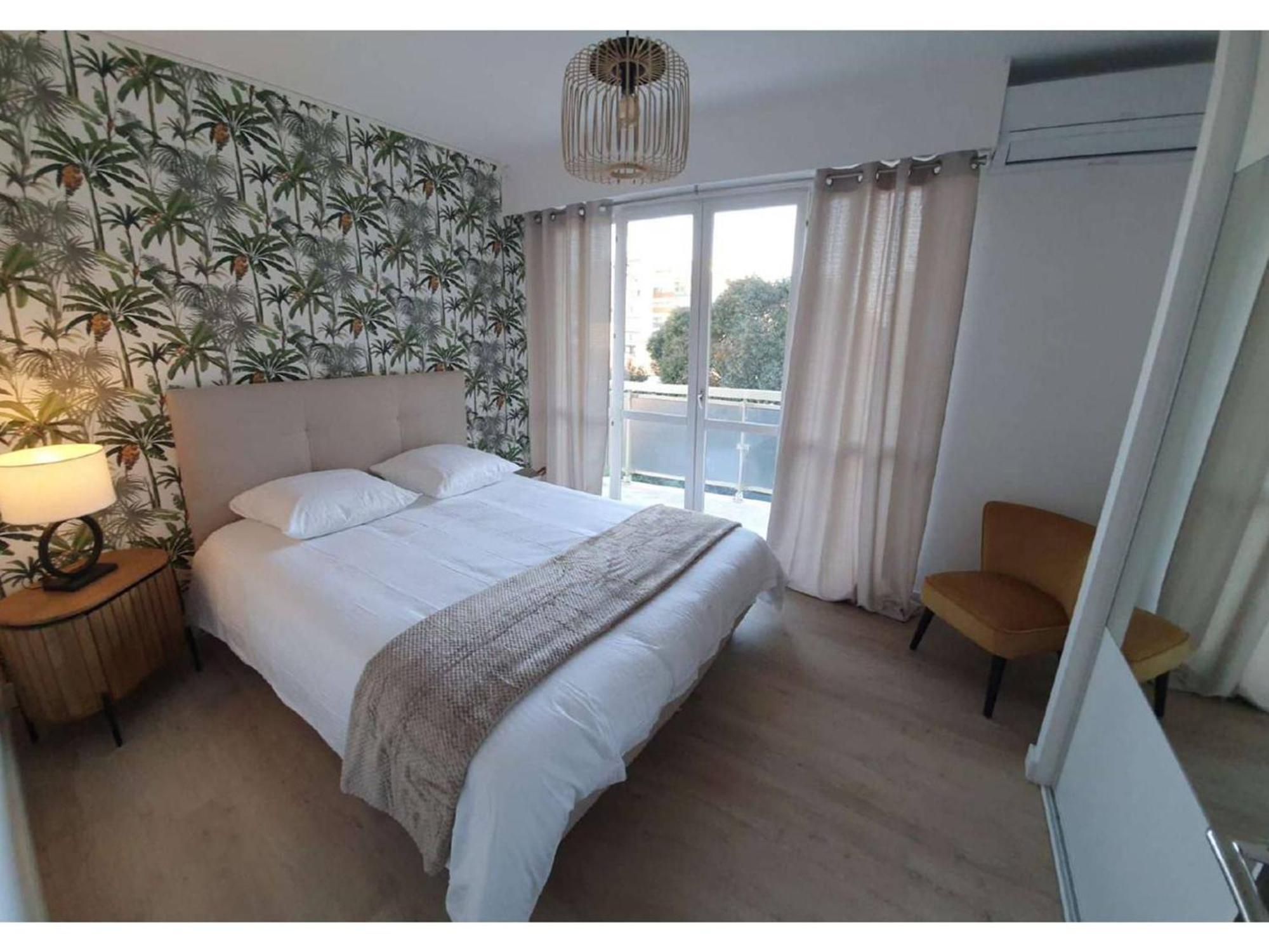 Renove A Juan Les Pins Avec Parking - Fr-1-252-198 Apartment Antibes