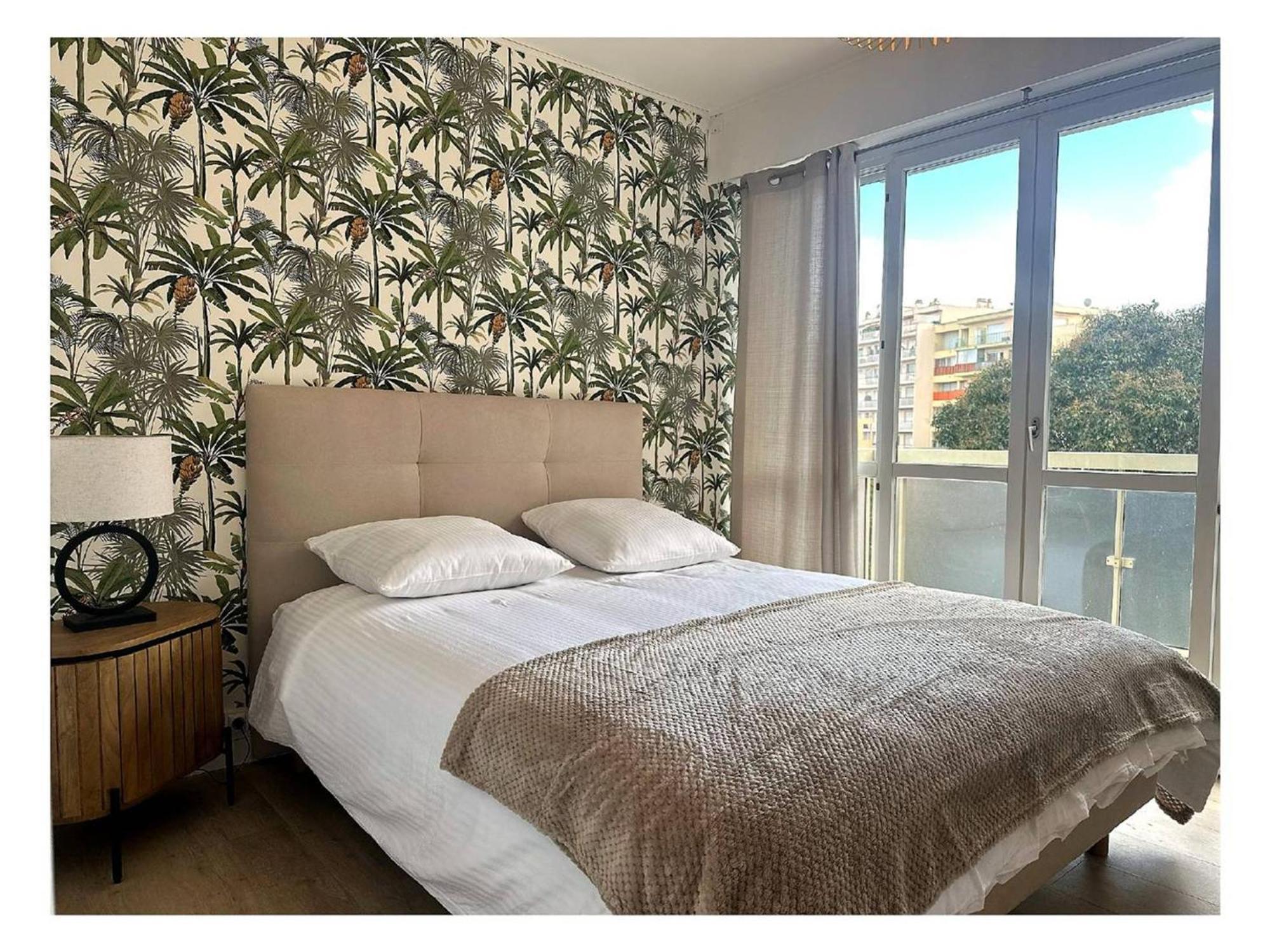 Renove A Juan Les Pins Avec Parking - Fr-1-252-198 Apartment Antibes