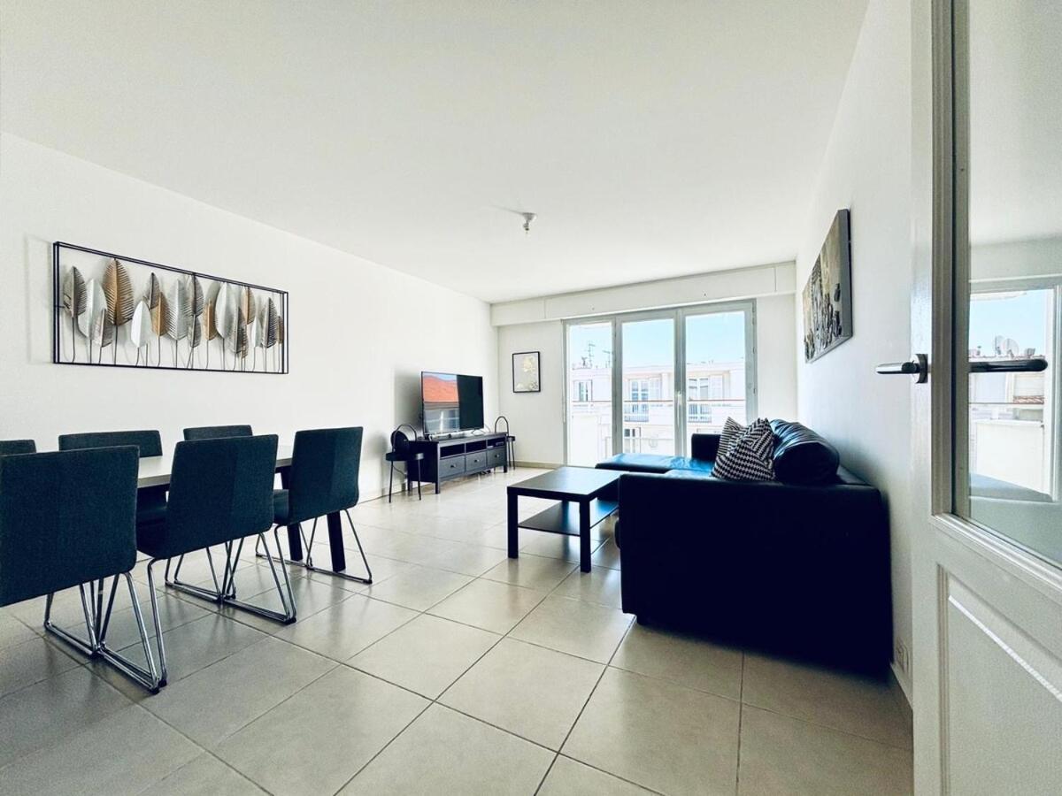 2 Bed In Walk To & Old Town! Apartamento *