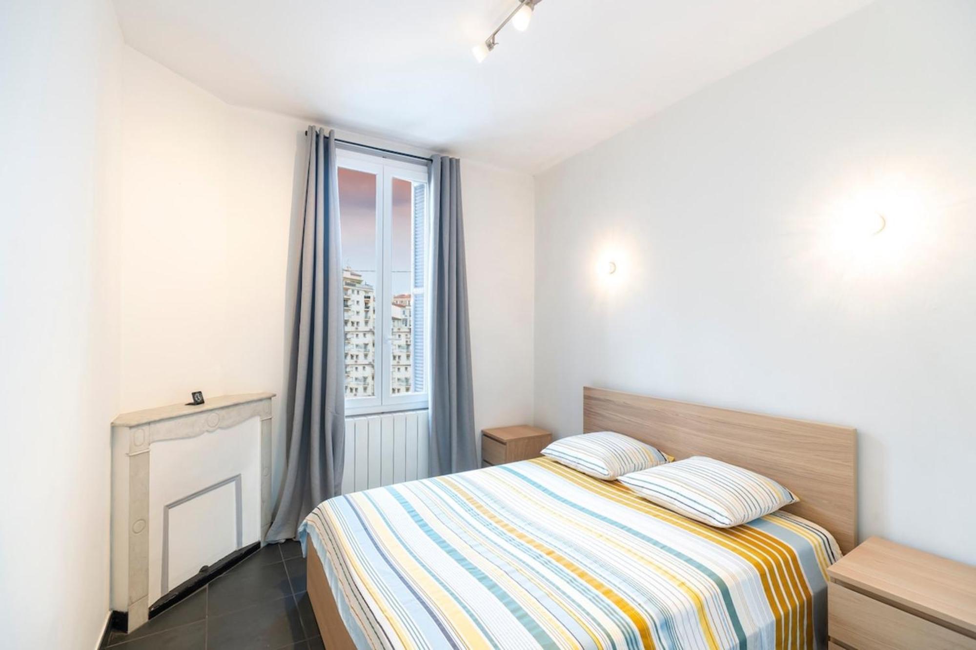 Bright And Modern 2 Bedroom In The Heart Of Antibes! Apartment Antibes