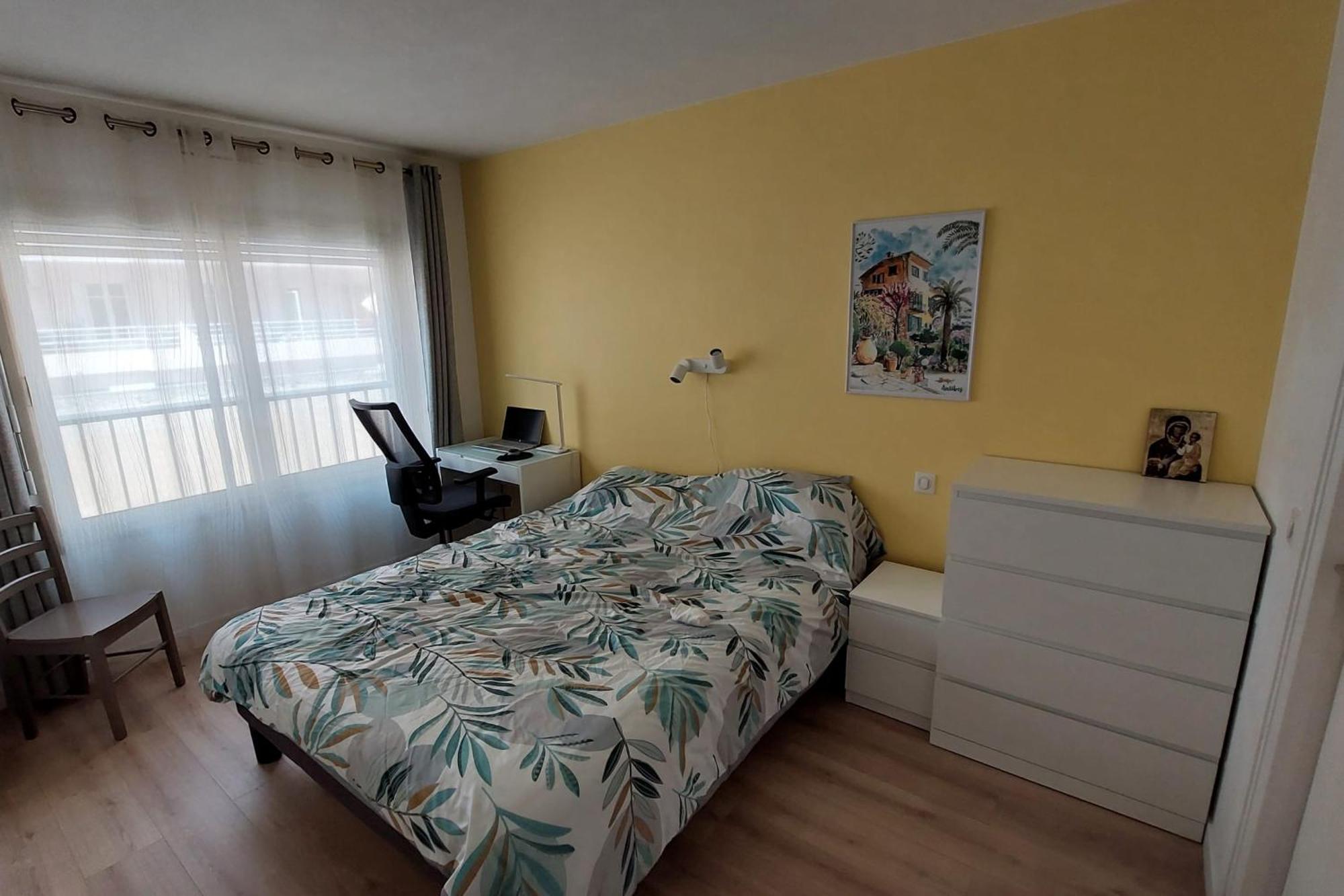 Hébergement de vacances Le Roxane 2 Bedroom In The City-center Of *