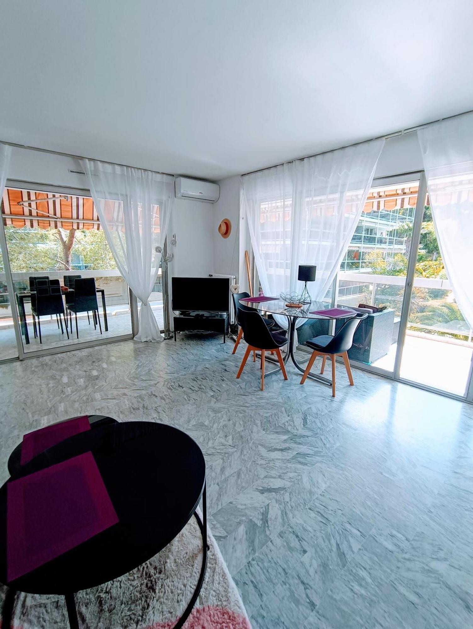 Apartamento Arad 40M2 Classe Immense Terrasse 35 M2 Piscine Antibes Jlp Parking Antibes