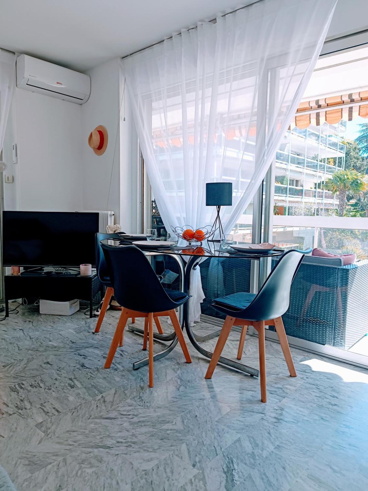 Arad 40M2 Classe Immense Terrasse 35 M2 Piscine Antibes Jlp Parking Apartamento *