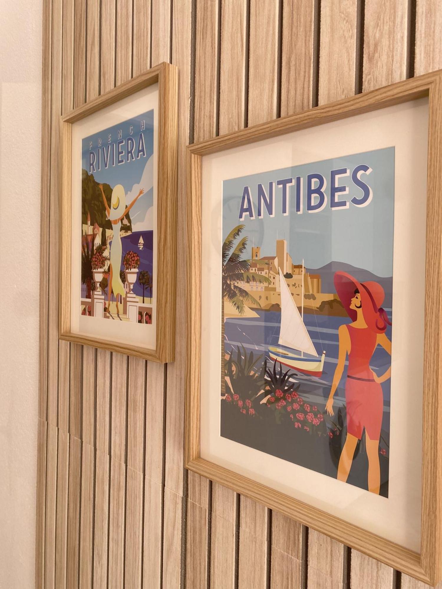A Deux Pas Des Plages Et Au Coeur Du Vieil , Beau Renove * Antibes