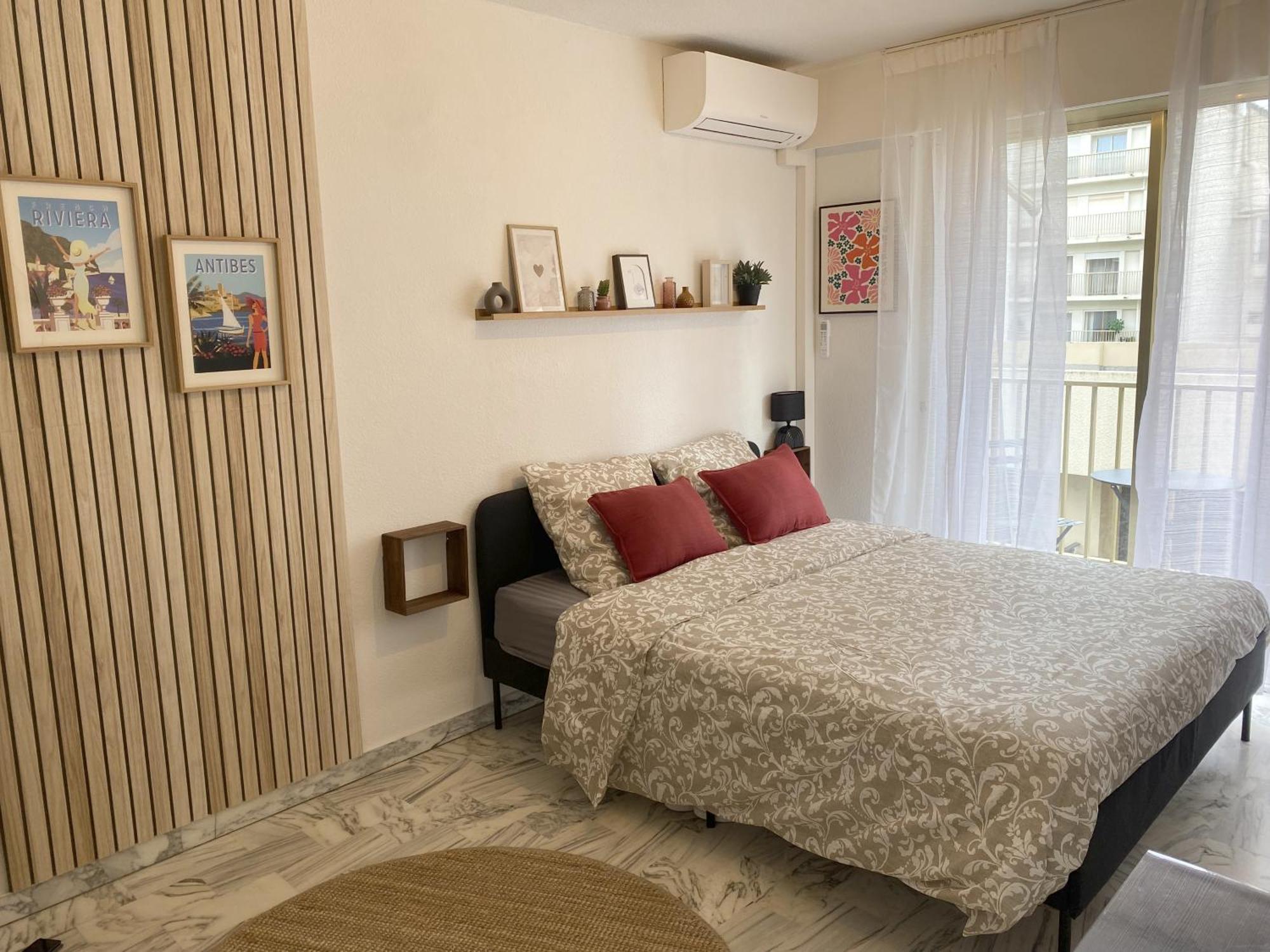 Apartment A Deux Pas Des Plages Et Au Coeur Du Vieil , Beau Renove