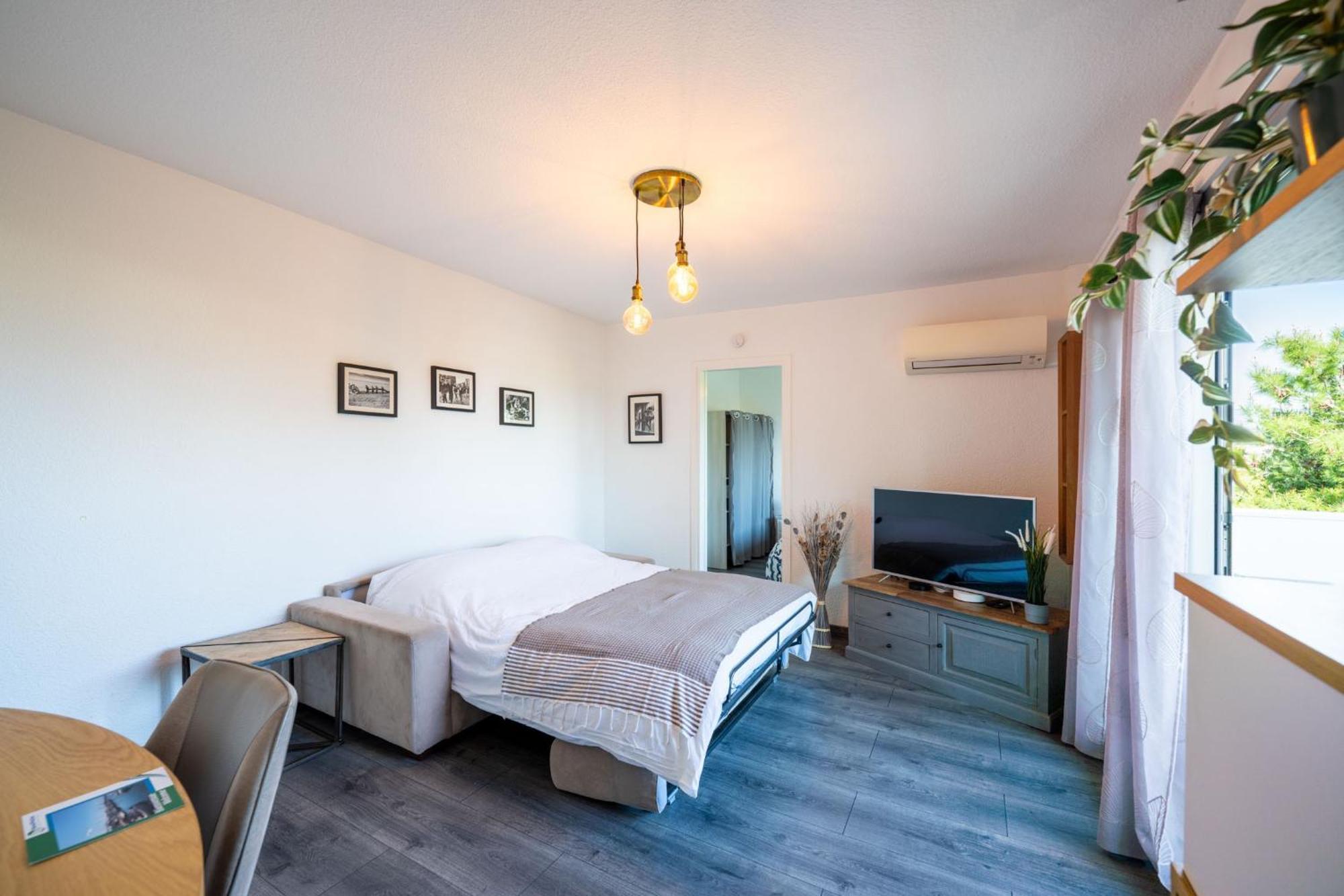 Eden Bleu, Parking, Piscine, Tennis Et Soleil Appartement