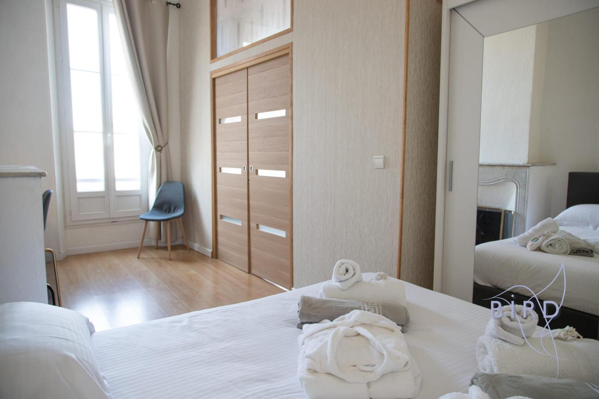 Apartment Beautiful Place Nationale In Old Town