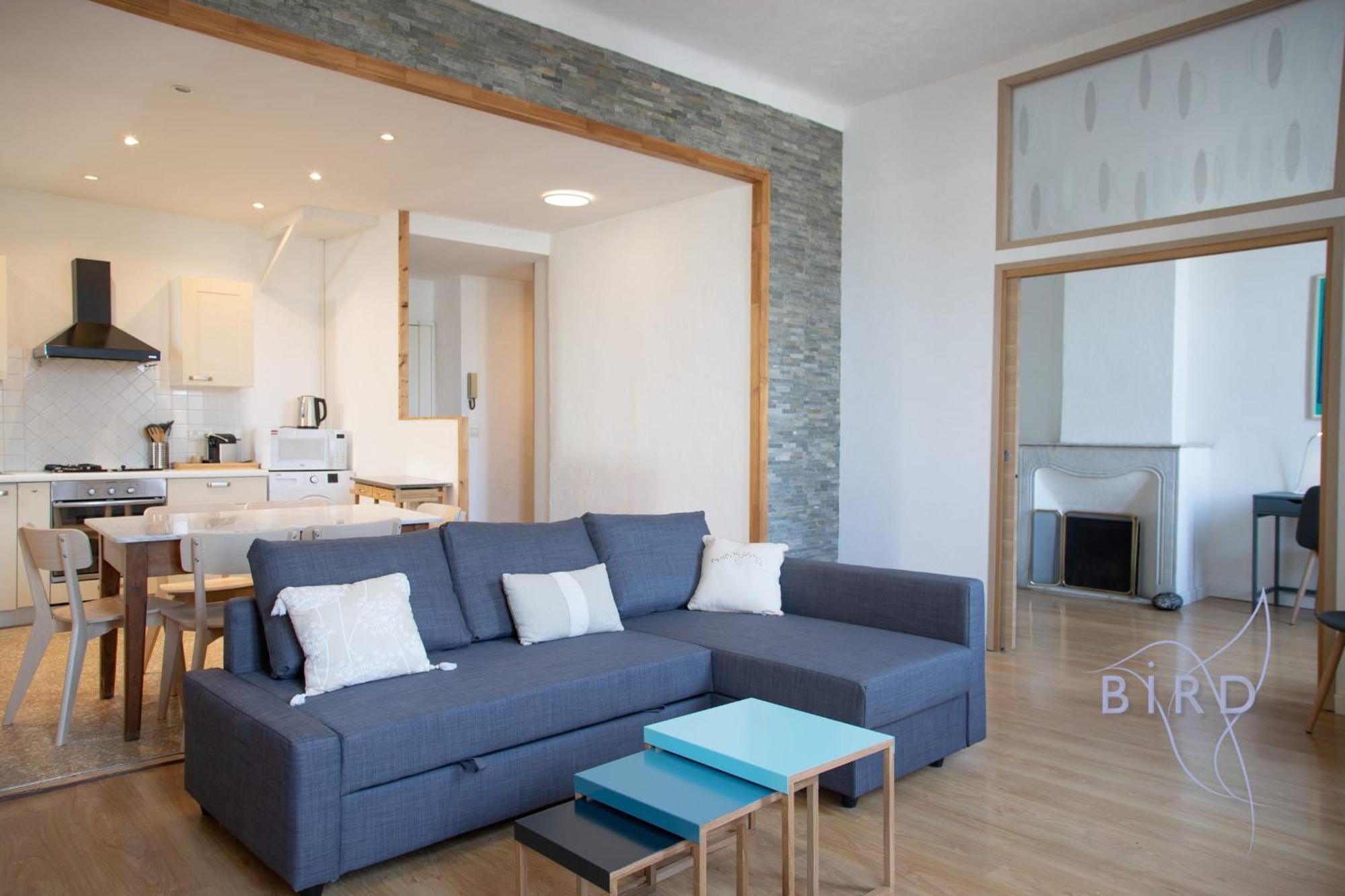 Apartment Beautiful Place Nationale In Old Town