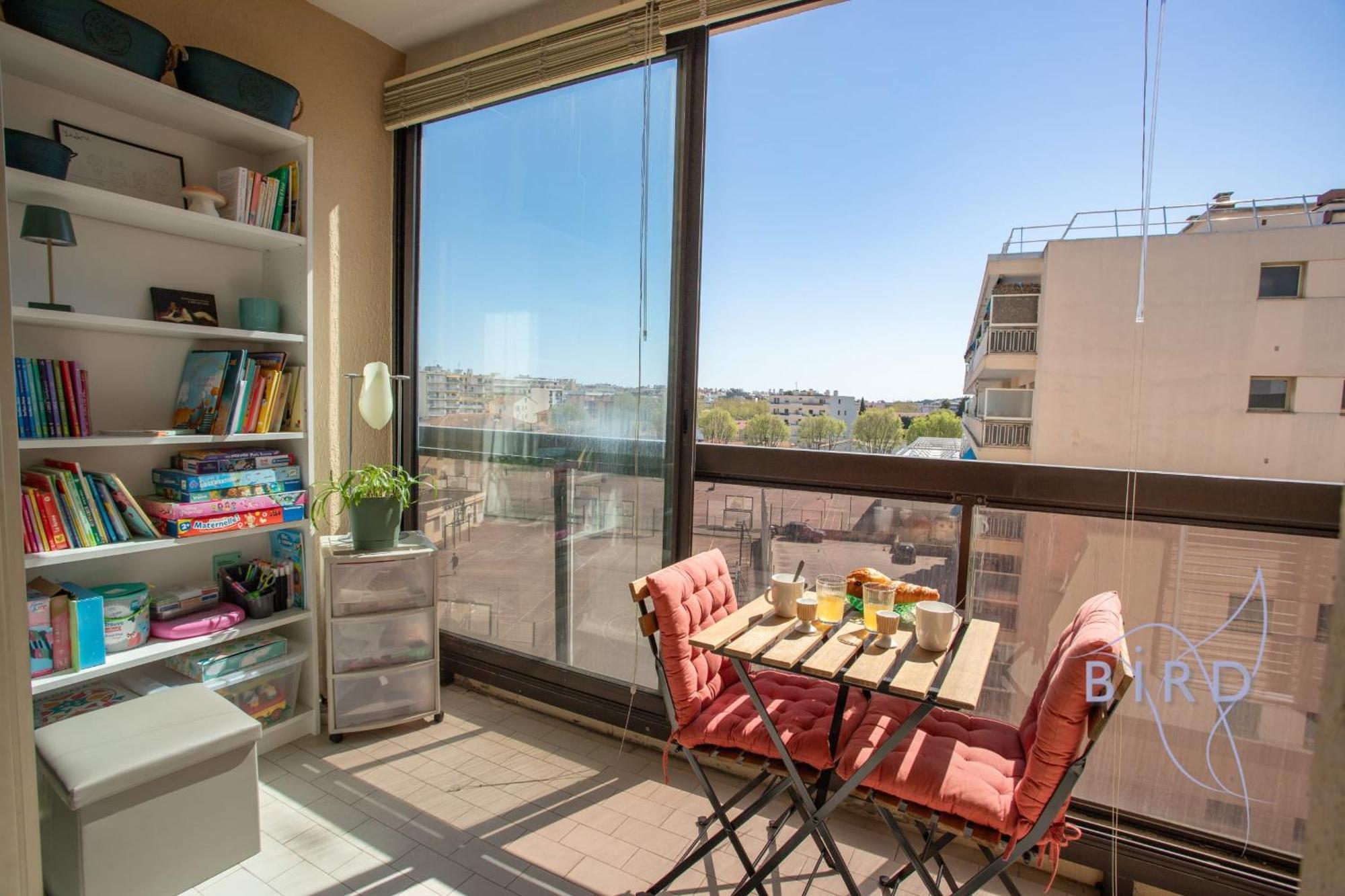 Apartment Bright Pied-a-terre Wilsonantibes *
