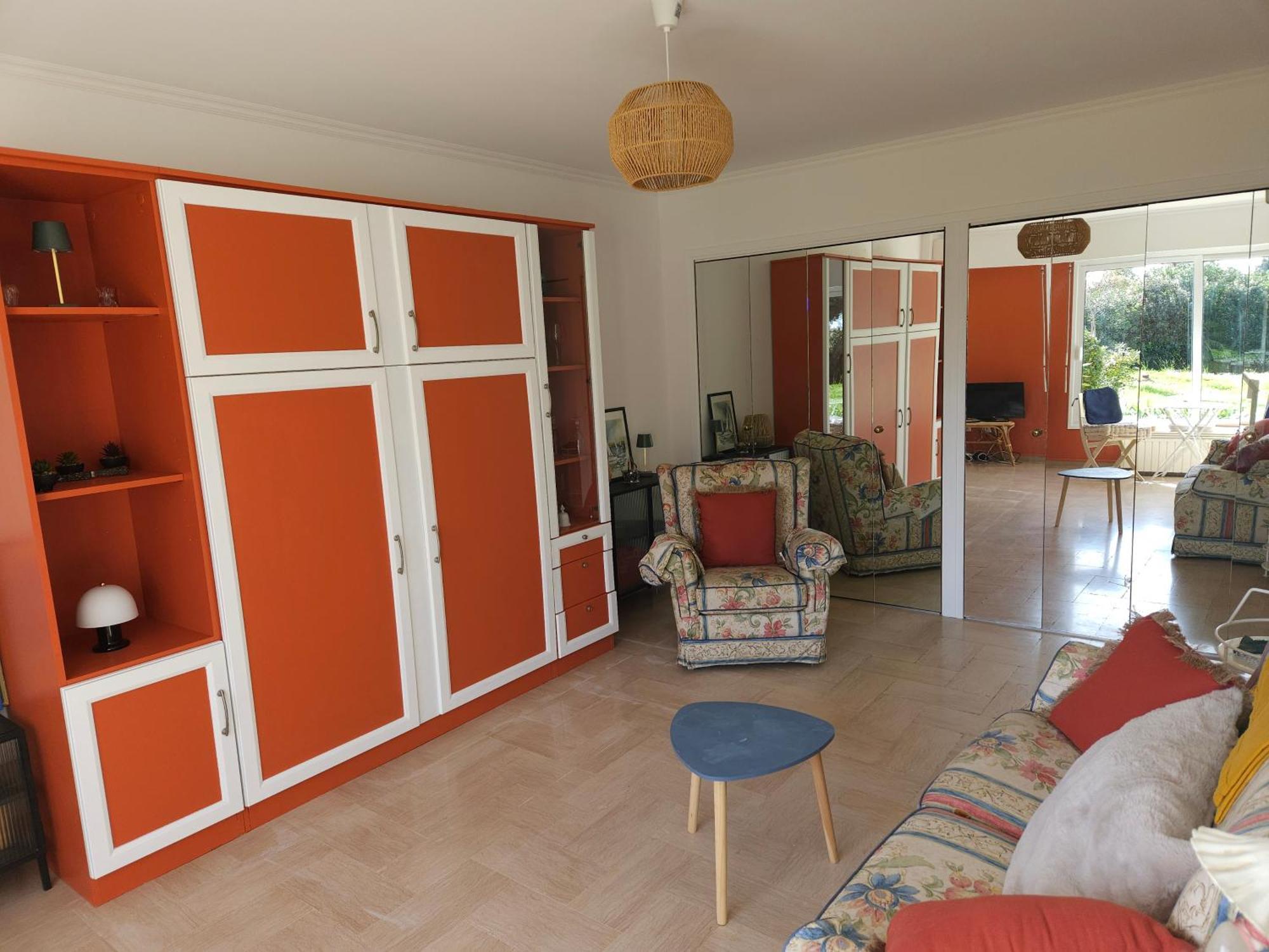 La Louisiane 2 Pieces Rez-de-jardin Piscine Apartment *