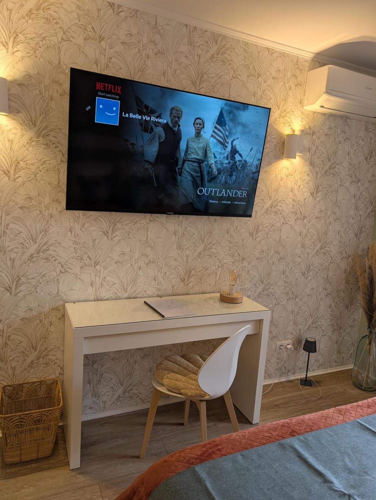 Luxury Next To Beaches And Old Town Apartment Antibes