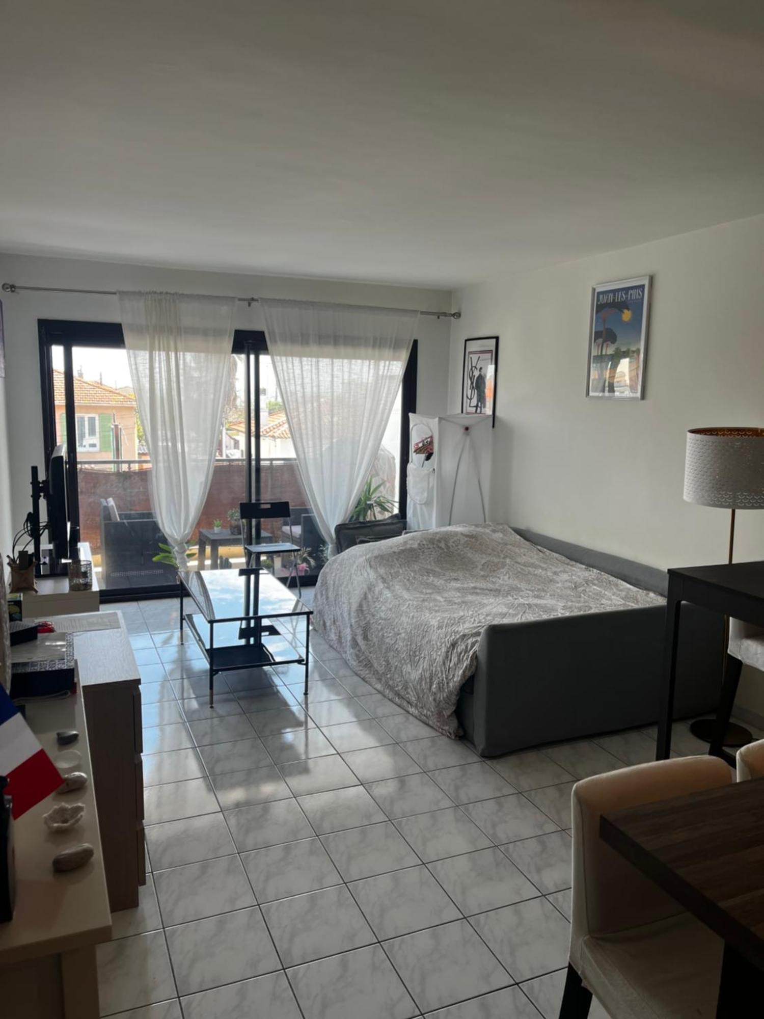 Agreable Salon,Chambre Privatif Devant La Mer Avec Parking