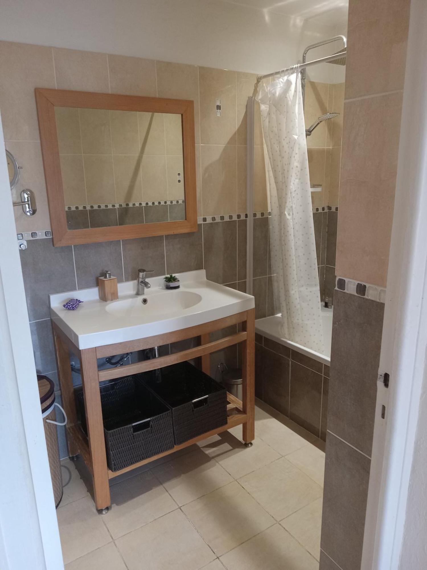 Apartment Avec Vue A *