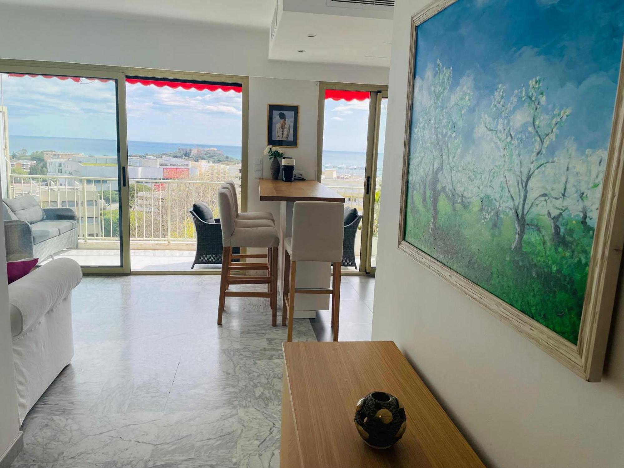Superbe 2 Pieces Antibes Vue Mer, Piscine, Parking * Antibes