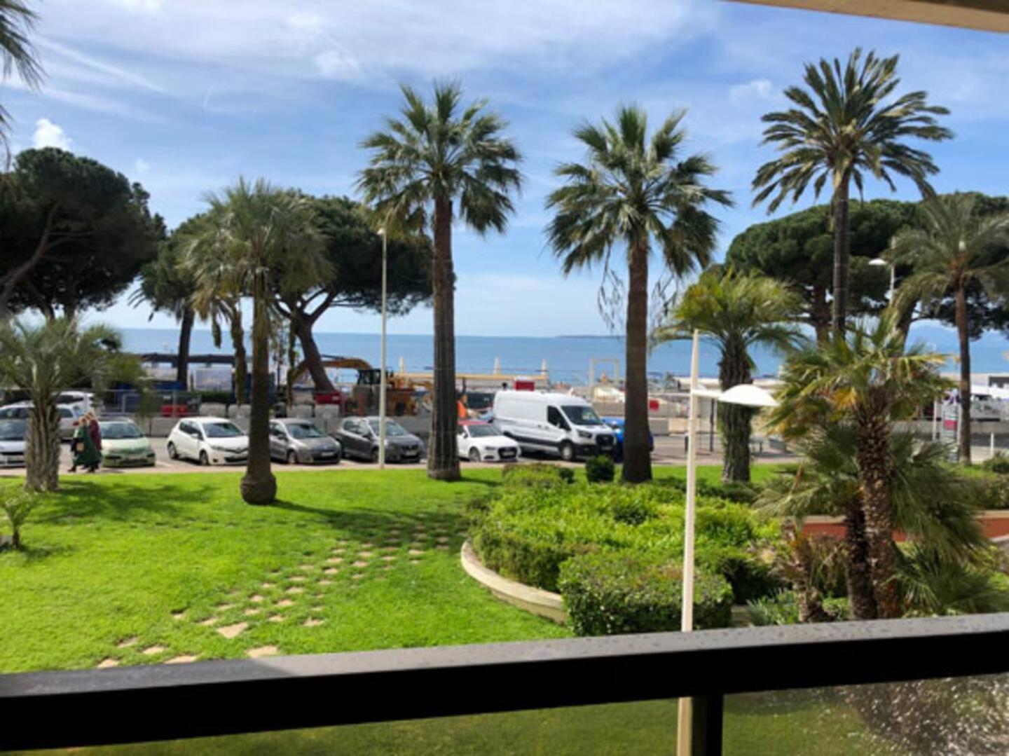 Stunning Seaview By The Juan Les Pins 1 Br *