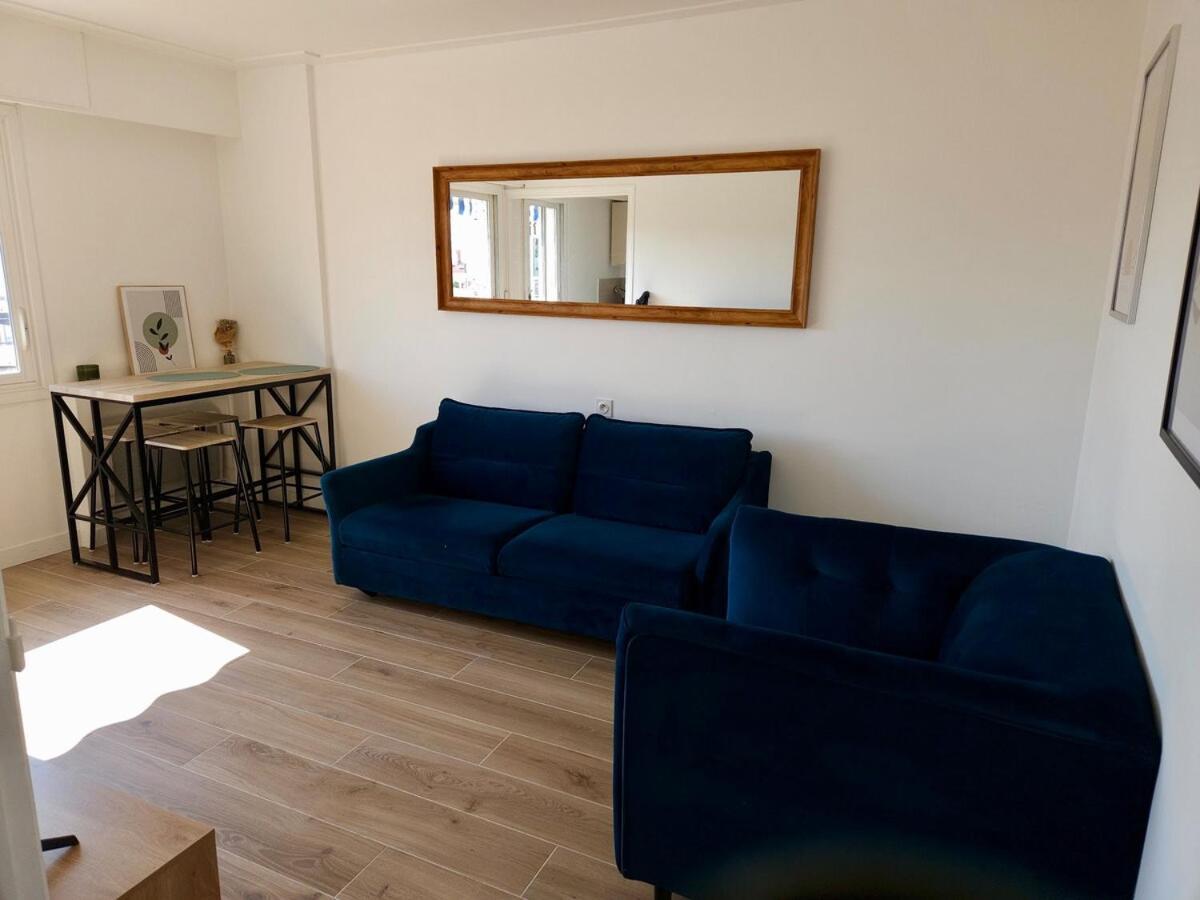 Appartement Beau Studio, Le Lerins Centre Juan-les-pins , 150m Des Plages *