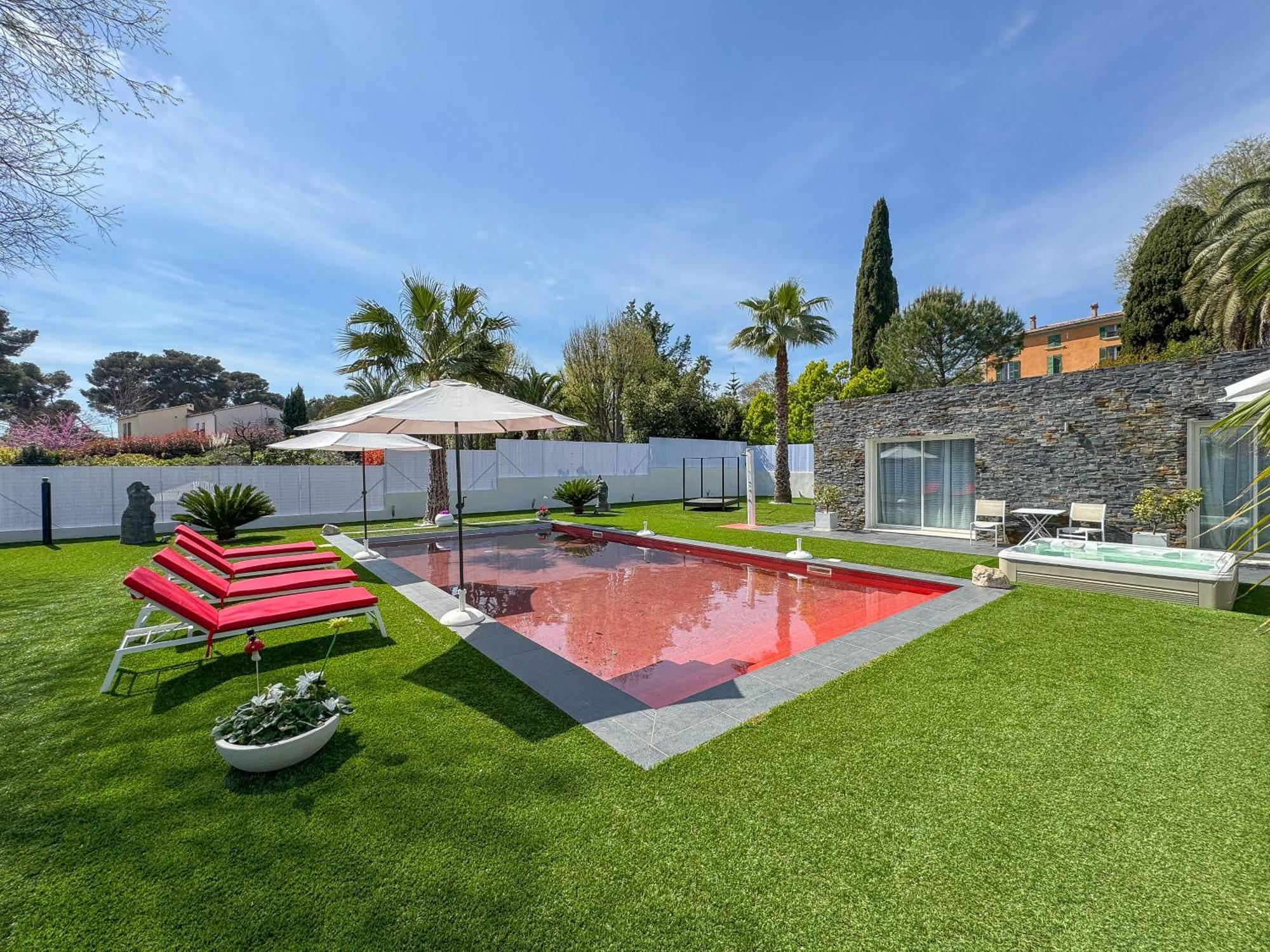 Deluxe & Private - Pool - - Cinema Villa *