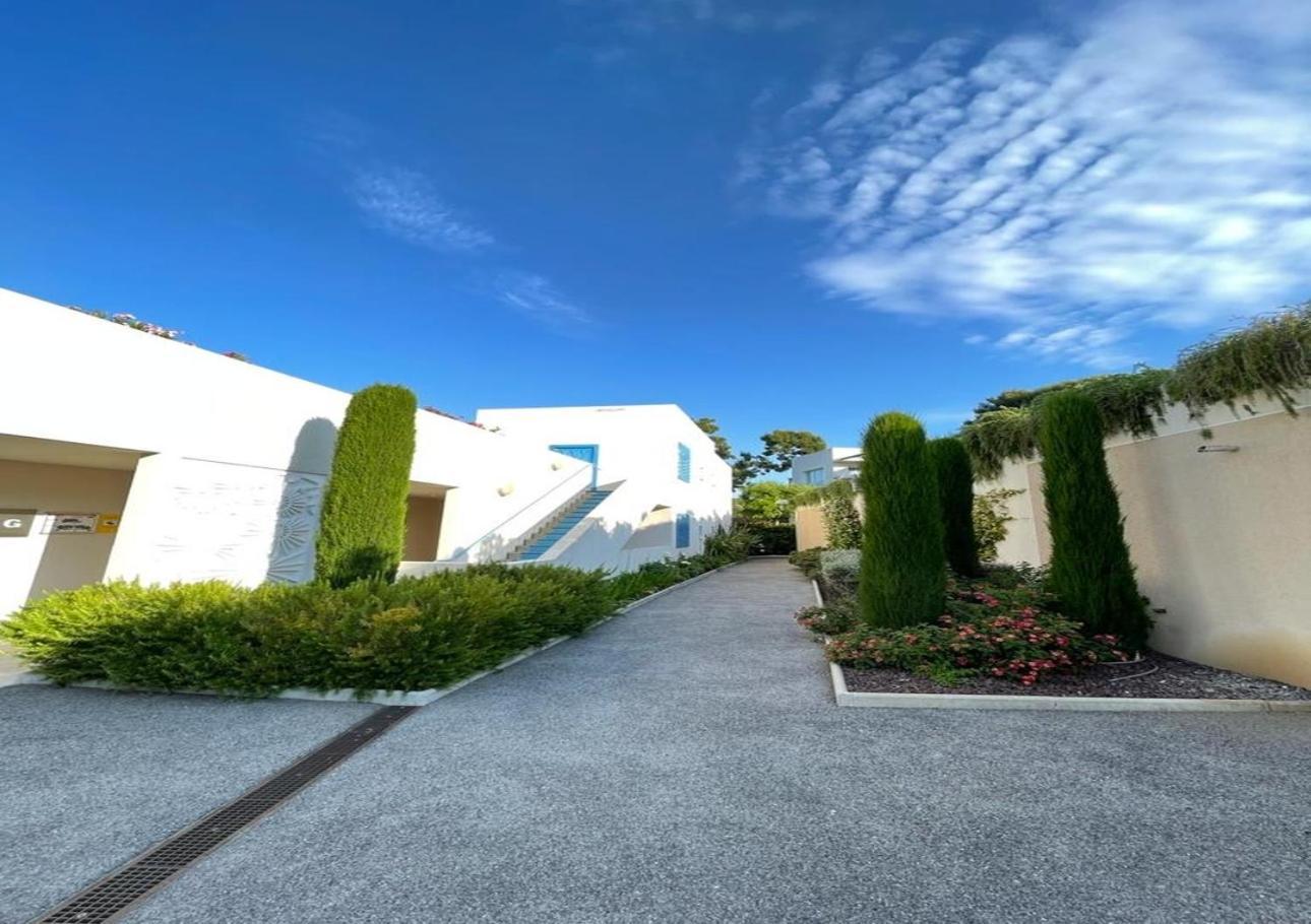Domaine Blue Park 2 Pieces, Piscine, Jardin Prive, Climatisation, Parking Et Vue Apartamento