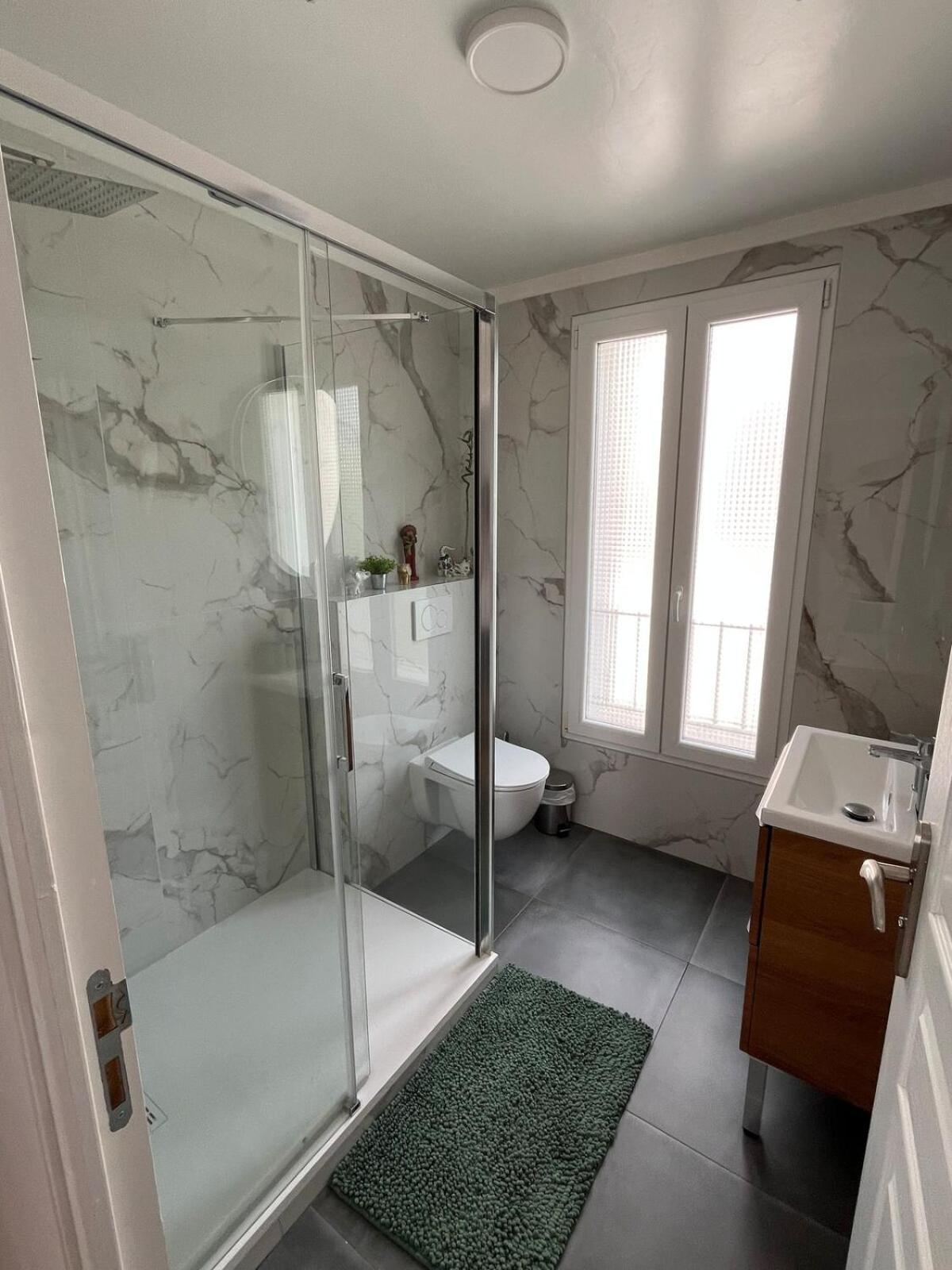 La Desiree ,haut De La Villa, Entierement Renovee, 4 Etoiles, Climatise, Parking Prive Et 120m2 De Jardin Antibes