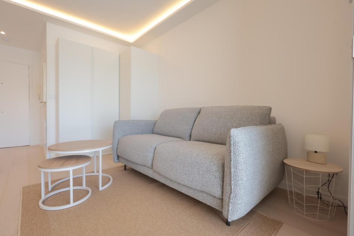 Le Regina - Standing 2 Prs - Clim - Parking Apartment