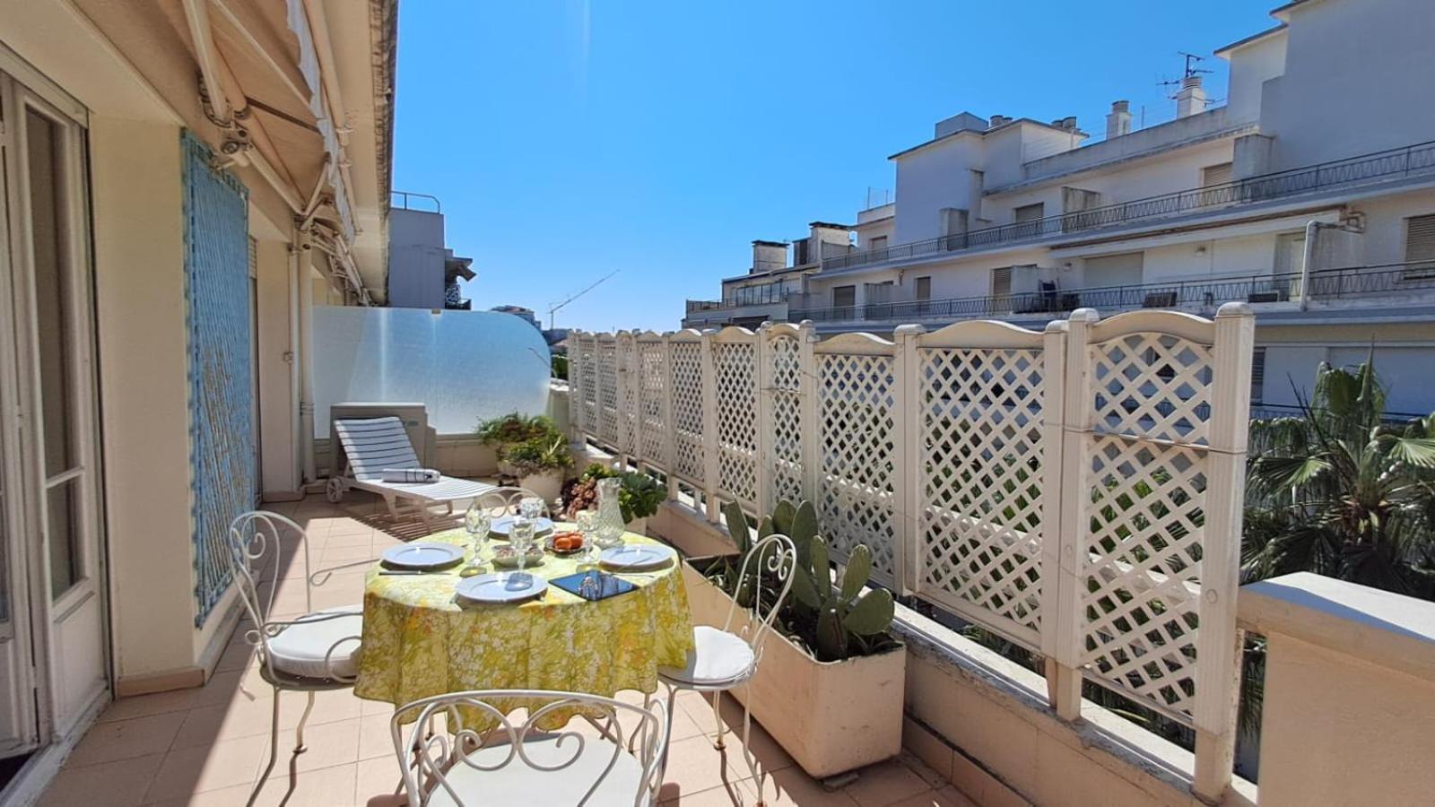 Apartamento Le California T3 *