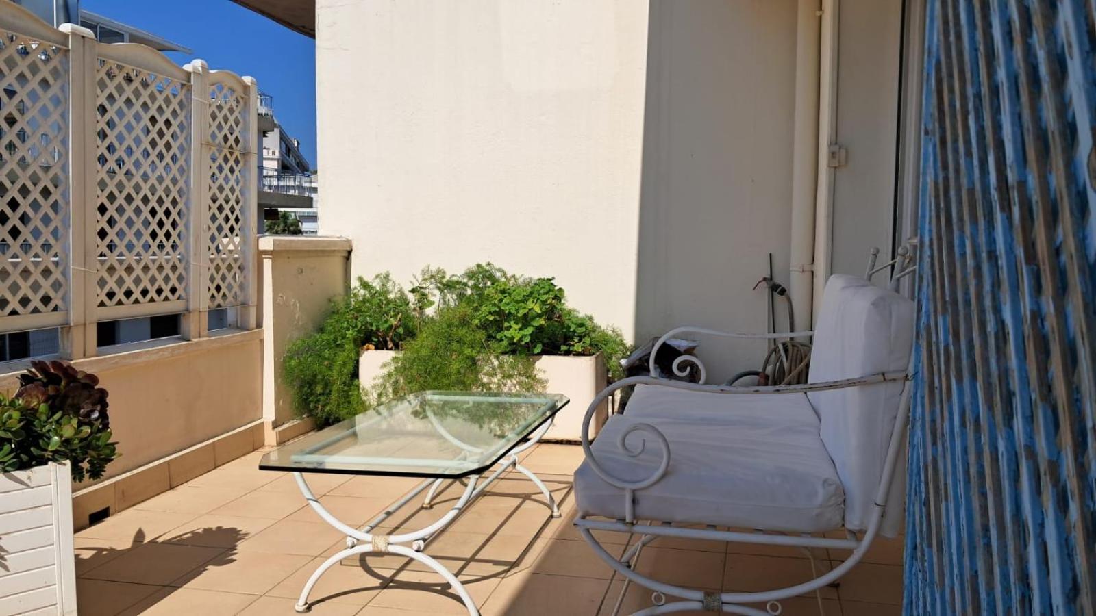 Le California T3 Apartamento