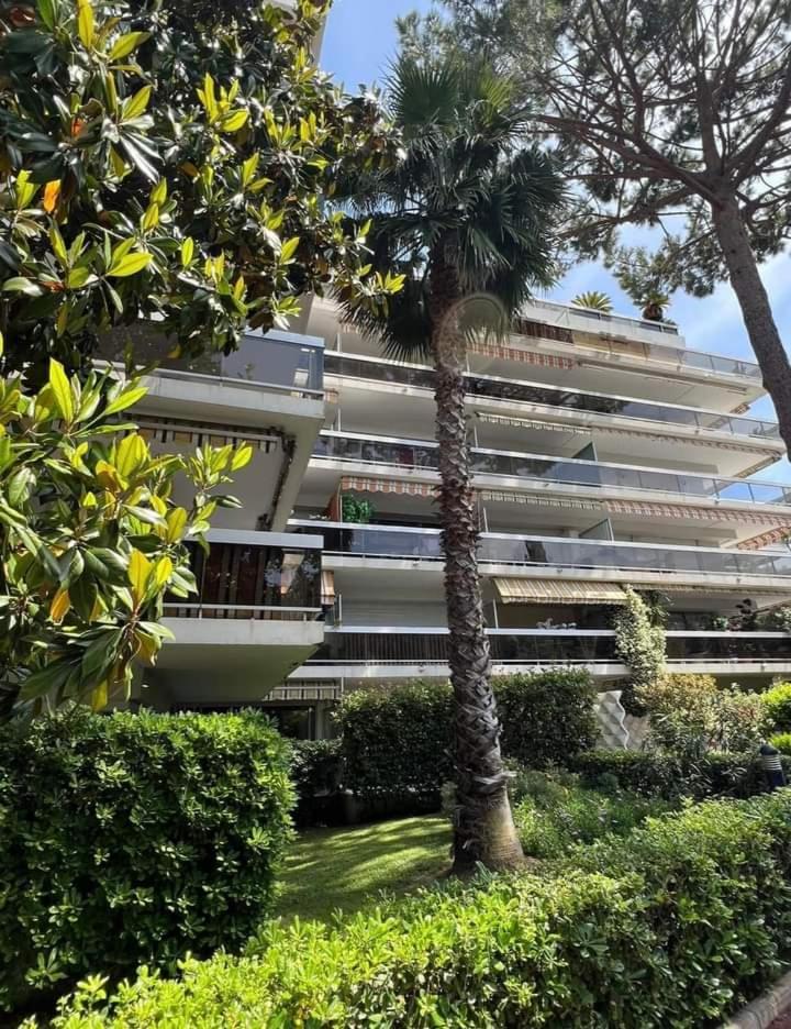 Juan Les Pins Tanit Le Gebal Studio Climatise Vue Sur Mer Piscine *
