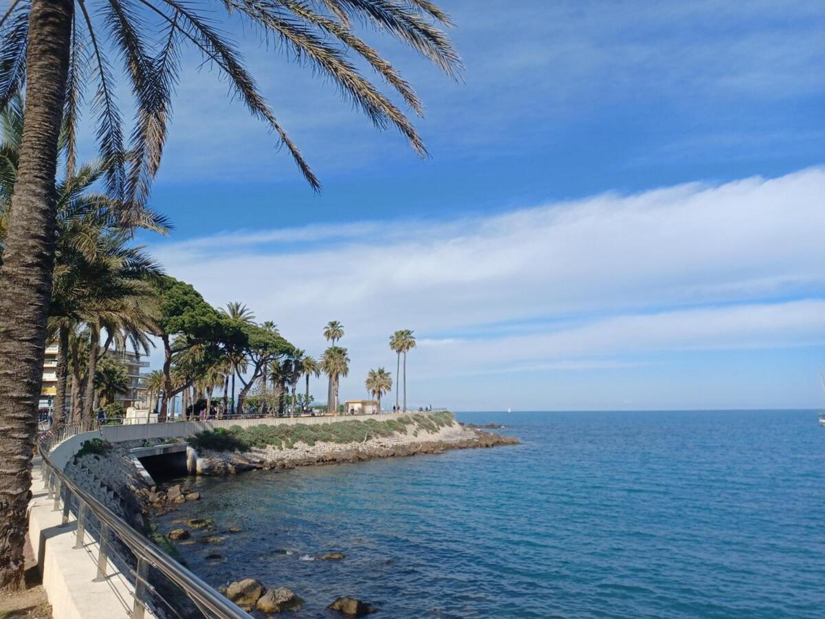 Juan Les Pins Tanit Le Gebal Studio Climatise Vue Sur Mer Piscine *