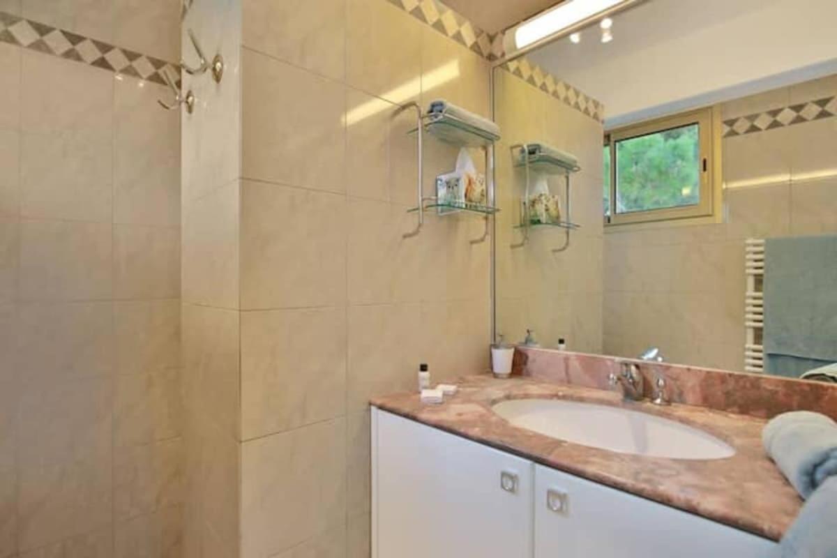 3bdr With Seaviews And Big Terrace Apartment Antibes