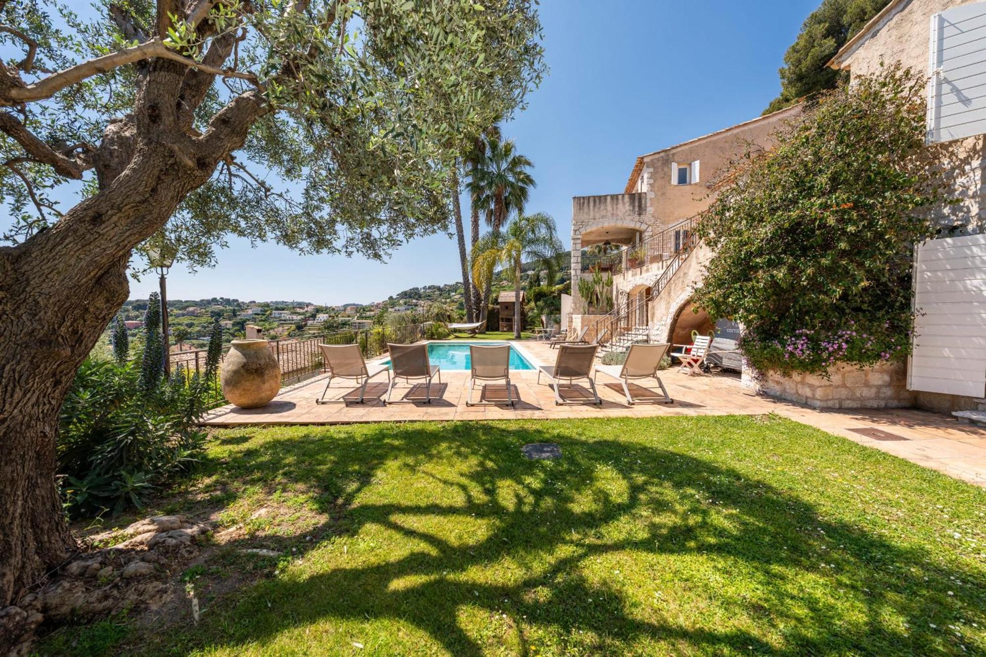 Villa 4-bedroom With Swimming Pool Garden And Sea Views Antibes