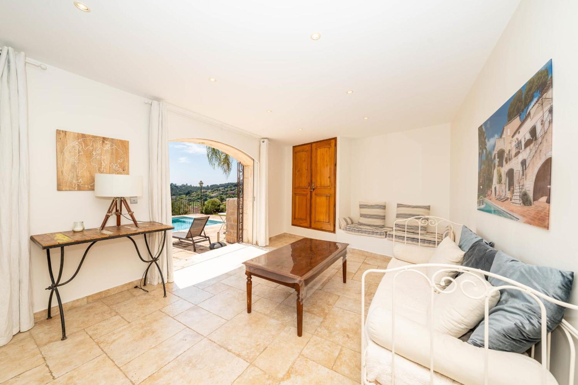 4-bedroom With Swimming Pool Garden And Sea Views * Antibes