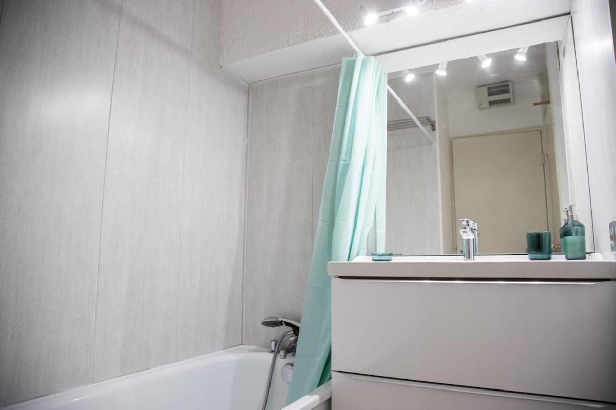 Beautiful Vacation - Swimming Pool - Parking Apartment *