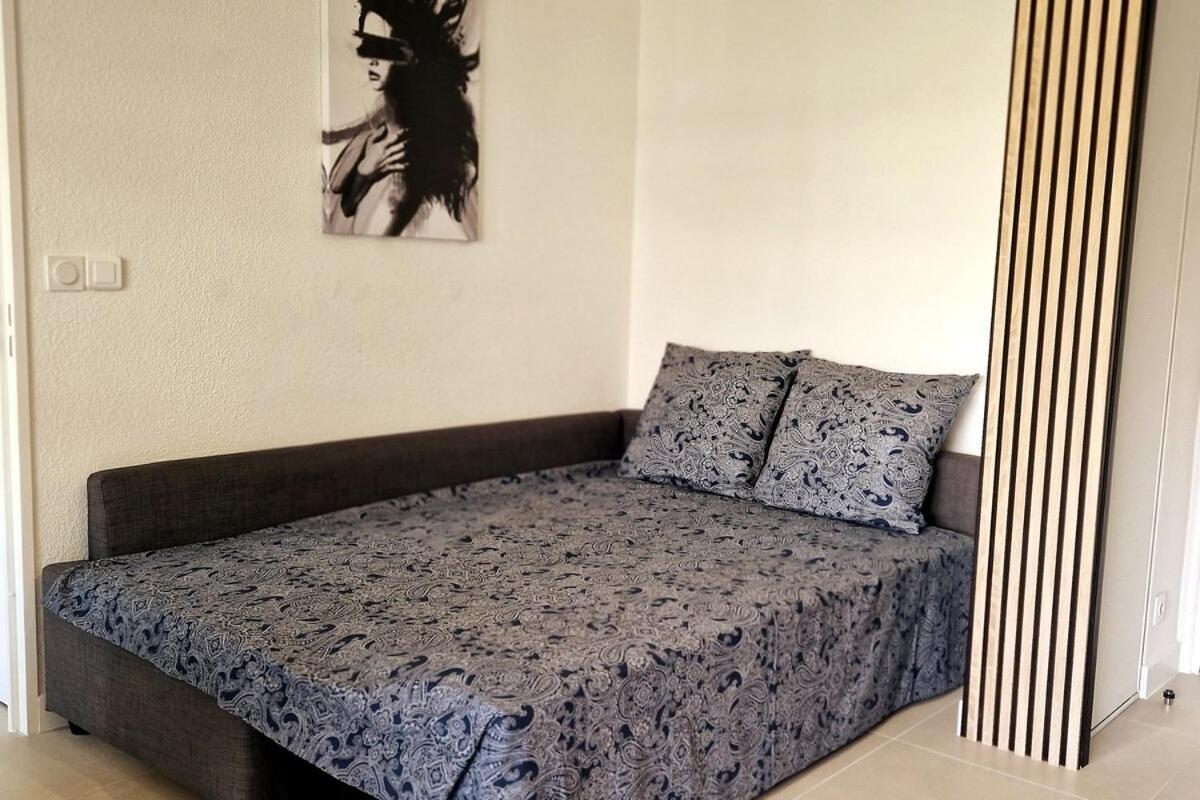 Beautiful 2p 39 M2, Ac, Balcony Apartment
