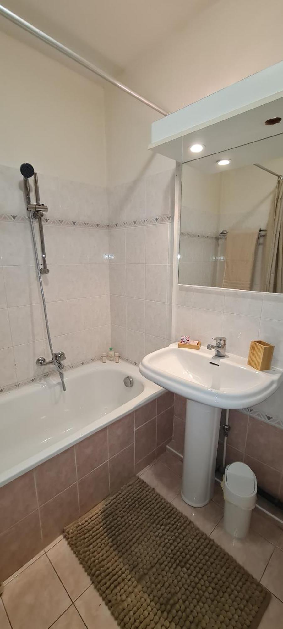 Beau T2 A 200m De La Et Proches Toutes Commodites Apartment Antibes