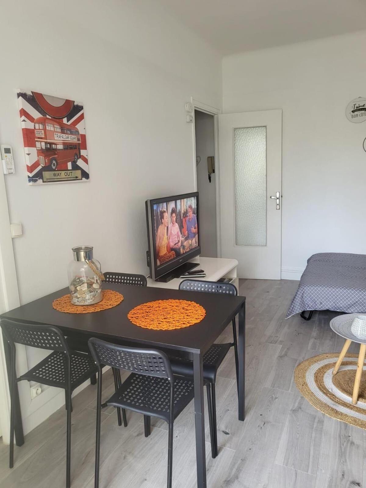 Apartment Juan Les Pins A 2 Min De La Antibes