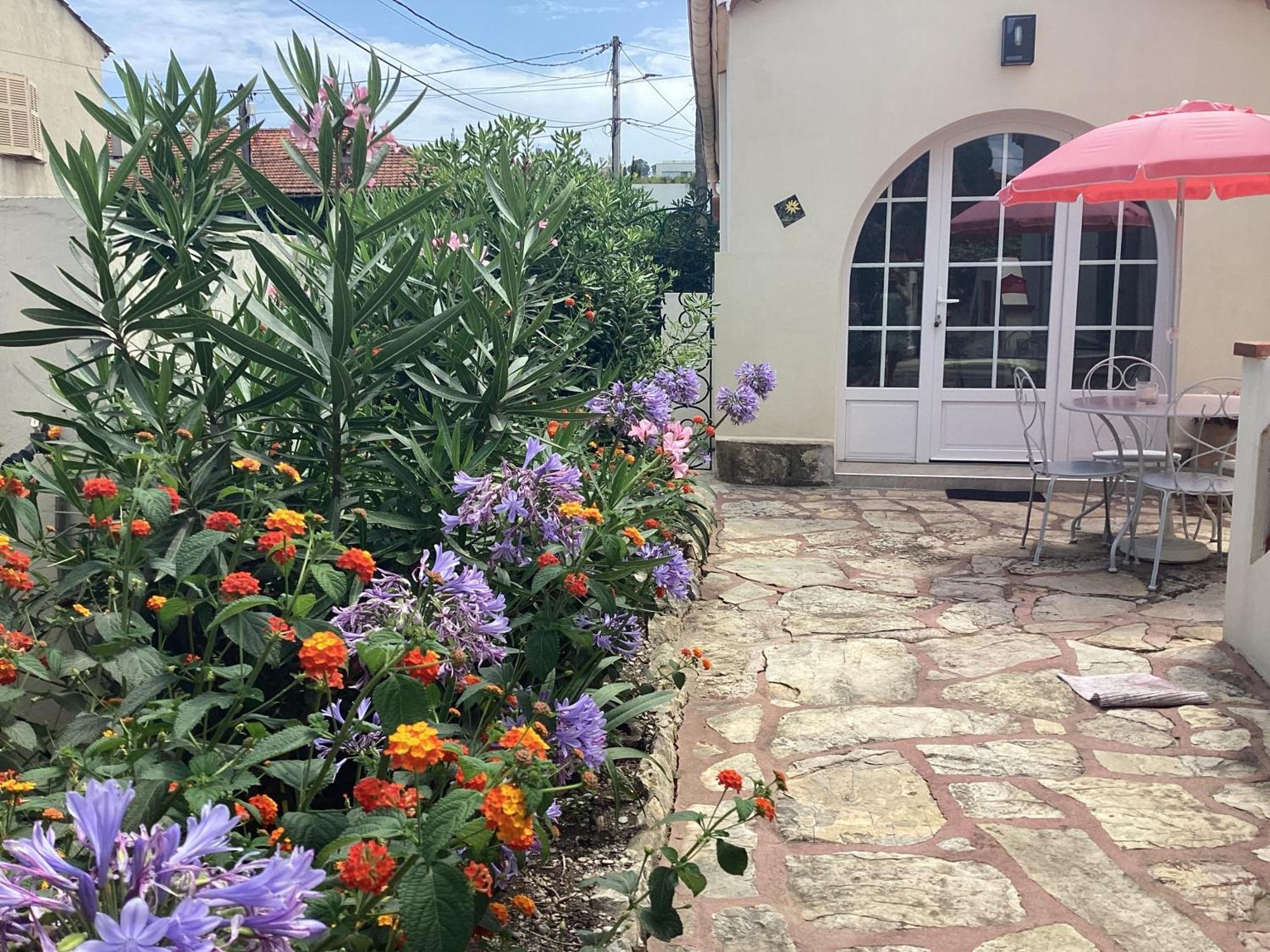 Independant, Front De Et A 200m Holiday home