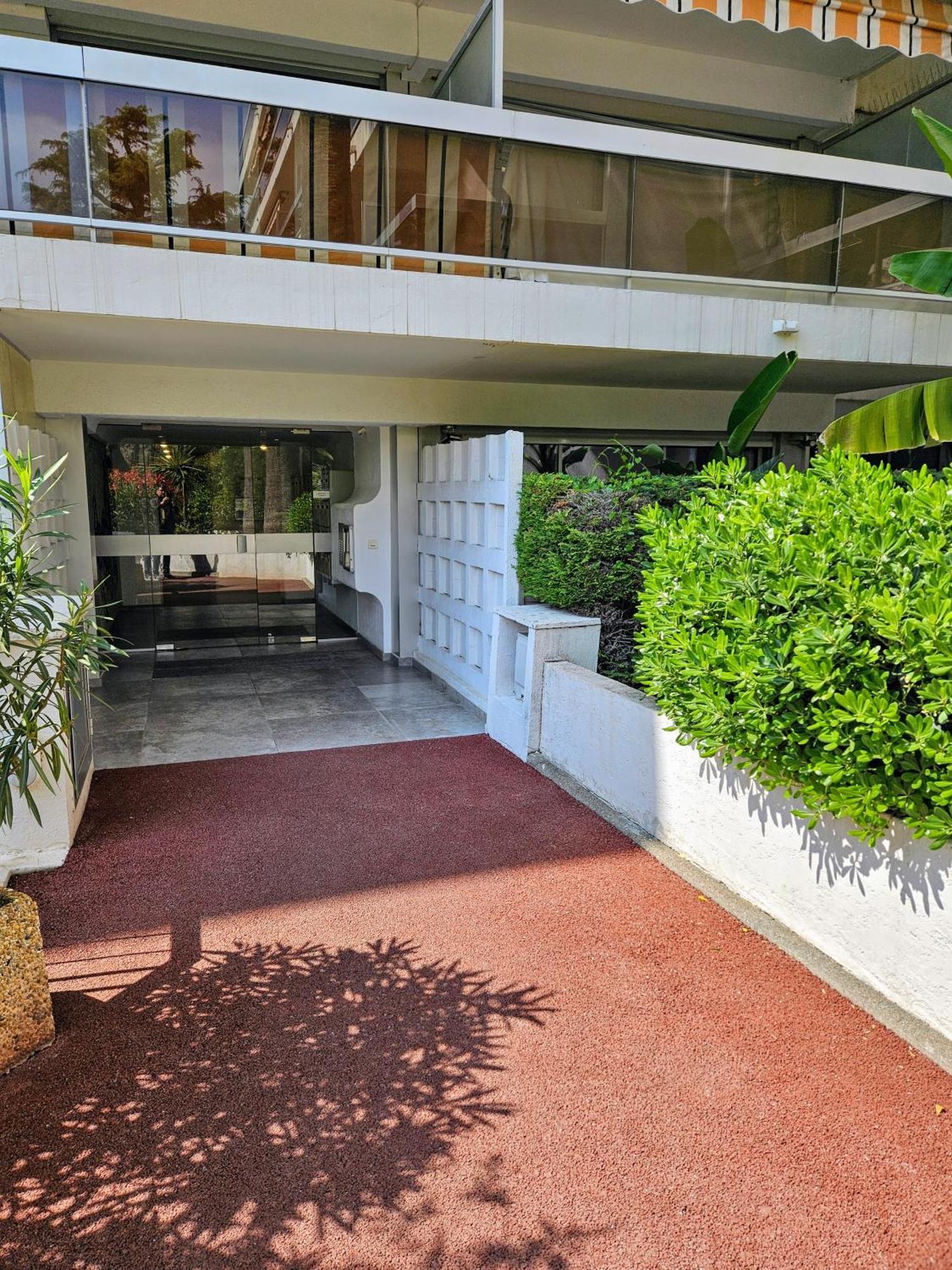 Apartment 2 Pieces, Juan Les Pins, 400 M, Parking