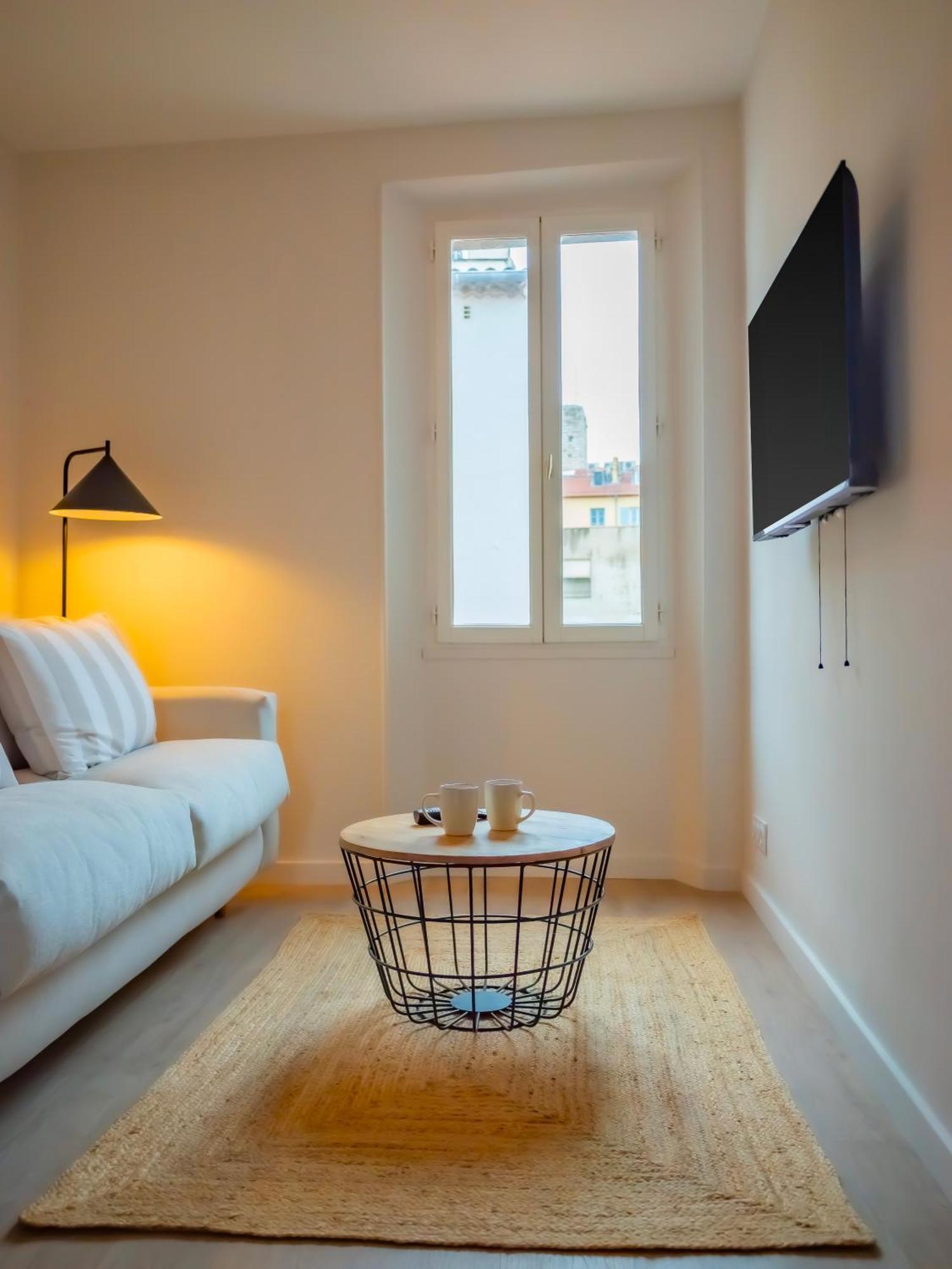 #302-heart Of Vieil - Place Nationale-high-end Newly Renovated & Furnished Apartment Antibes
