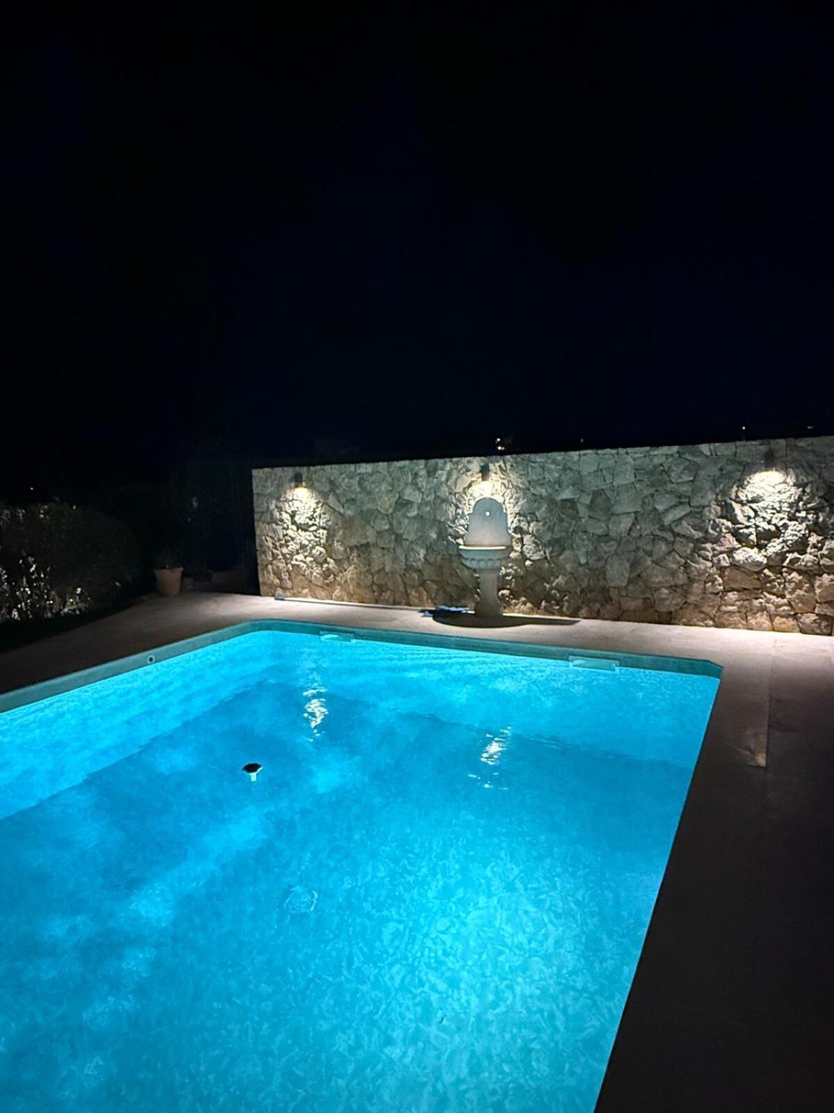 Sud In Mit Pool- Meer- Und Alpenblick Villa
