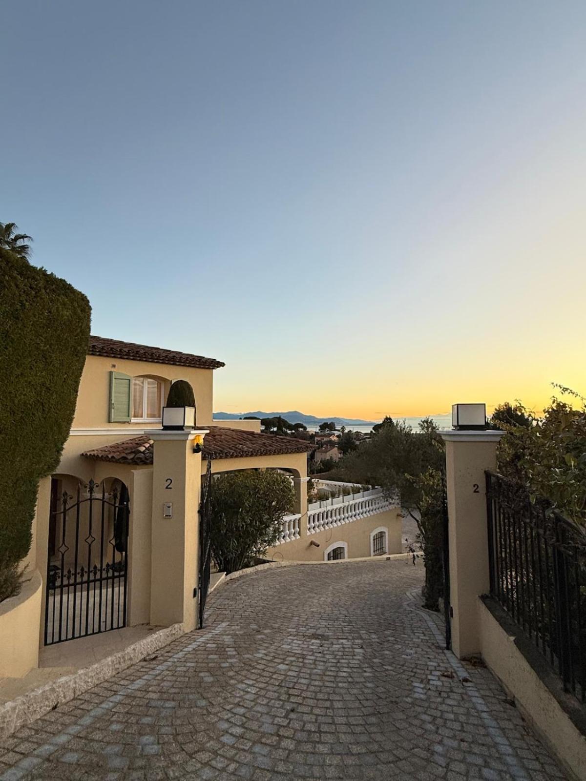 Sud In Mit Pool- Meer- Und Alpenblick Villa Antibes