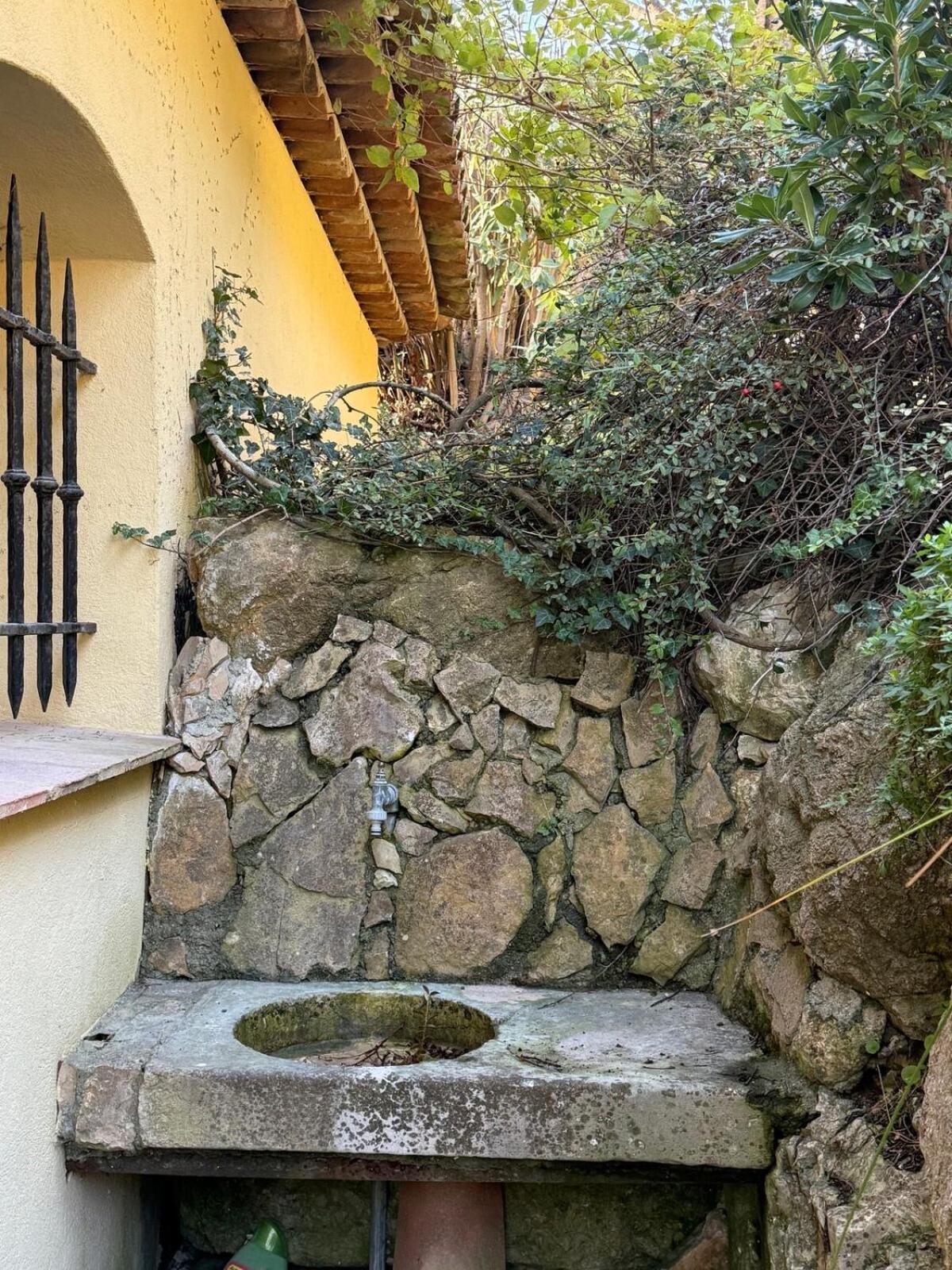 Sud In Mit Pool- Meer- Und Alpenblick Villa *