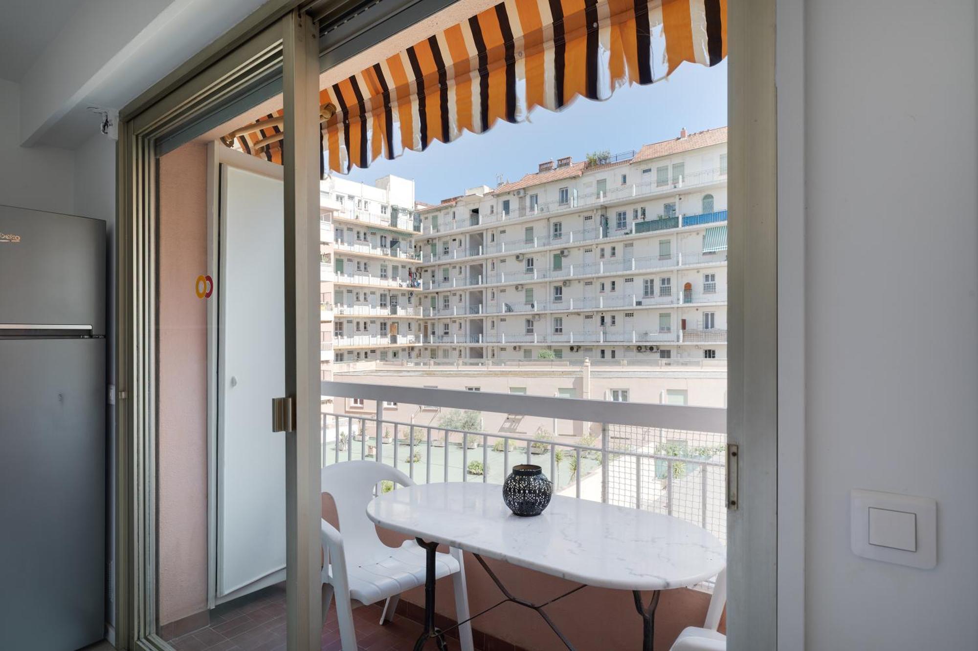 Eden Docteur Hochet 100 M Des Plages 3 Couchages Ou 4 Si 2 Enfants Antibes