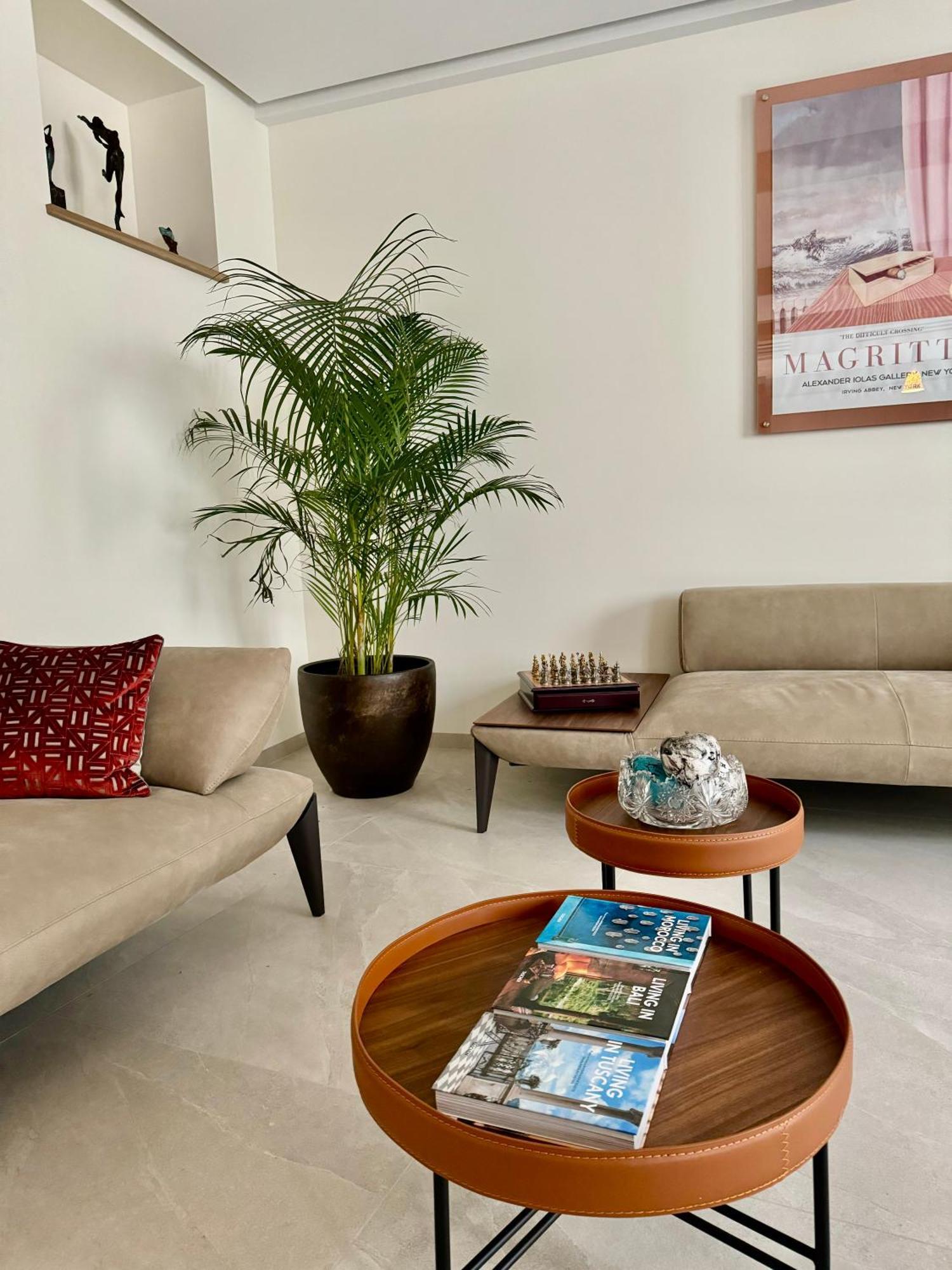 Aubernon Apartment