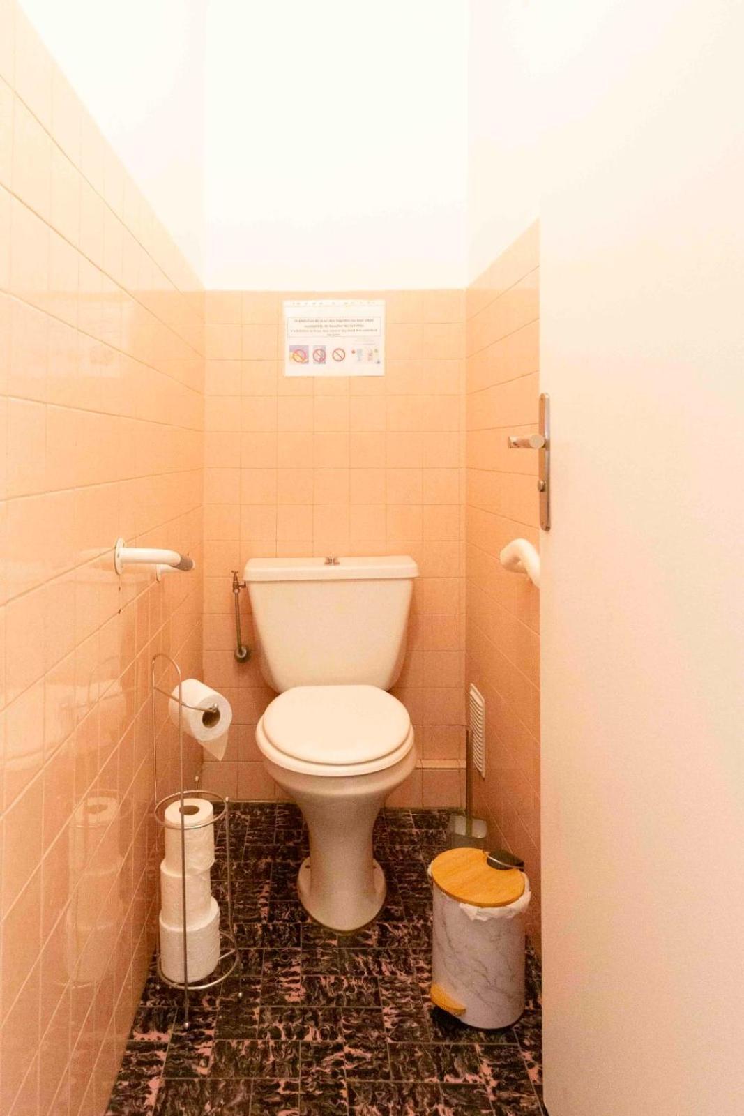 Apartment Center Of Spacious 2 Bedroom Flat With Terrace And Air Conditioning Antibes