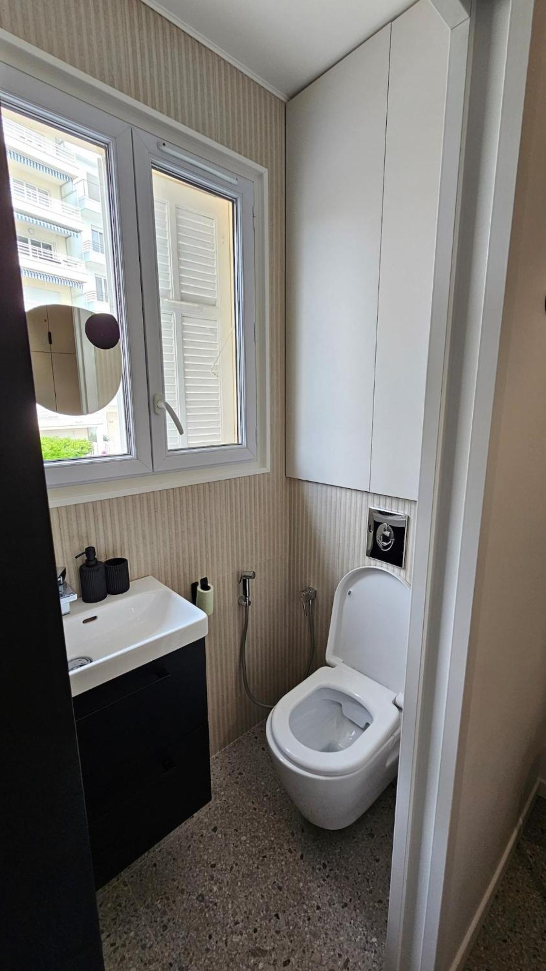 Apartment Deux Pieces Cosy, Front De Mer, Terrasse Et 2 Sdb Antibes