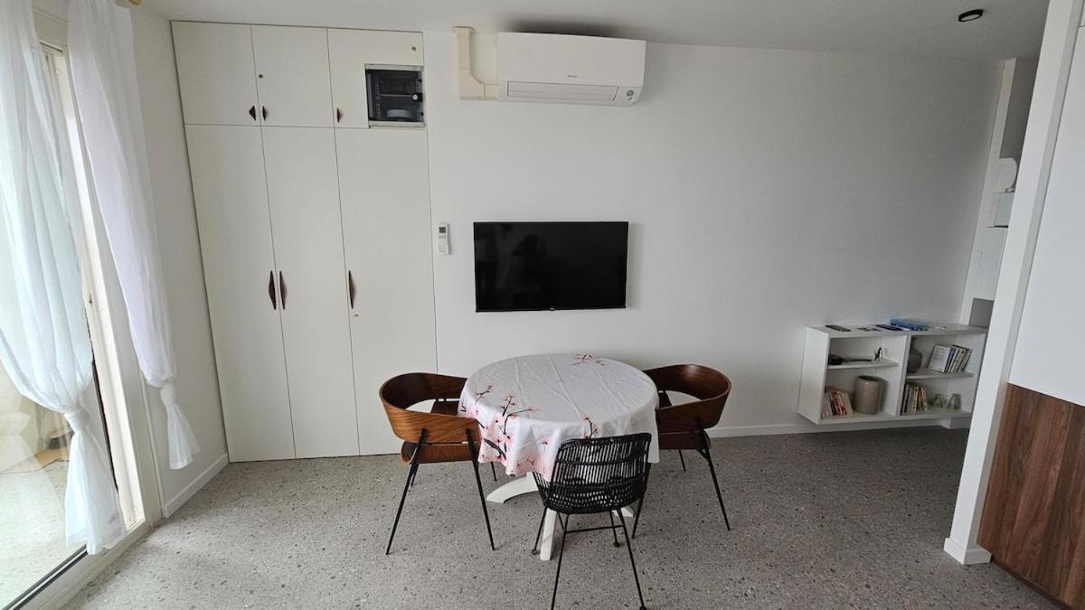 Deux Pieces Cosy, Front De Mer, Terrasse Et 2 Sdb